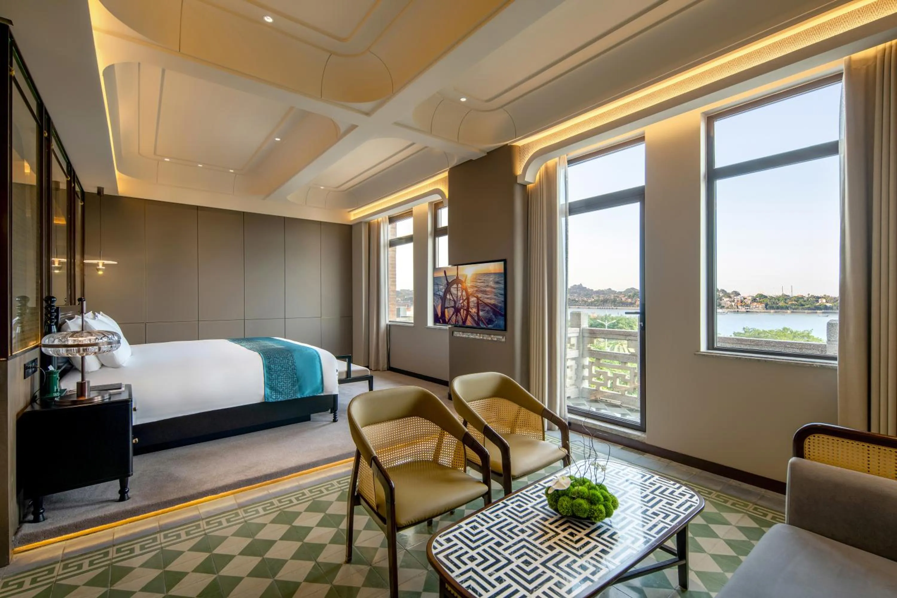 Bed in Xiamen Lujiang Harbourview Hotel