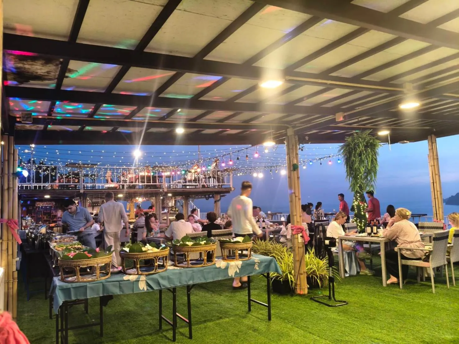 Restaurant/places to eat in PP Mountain Beach Resort