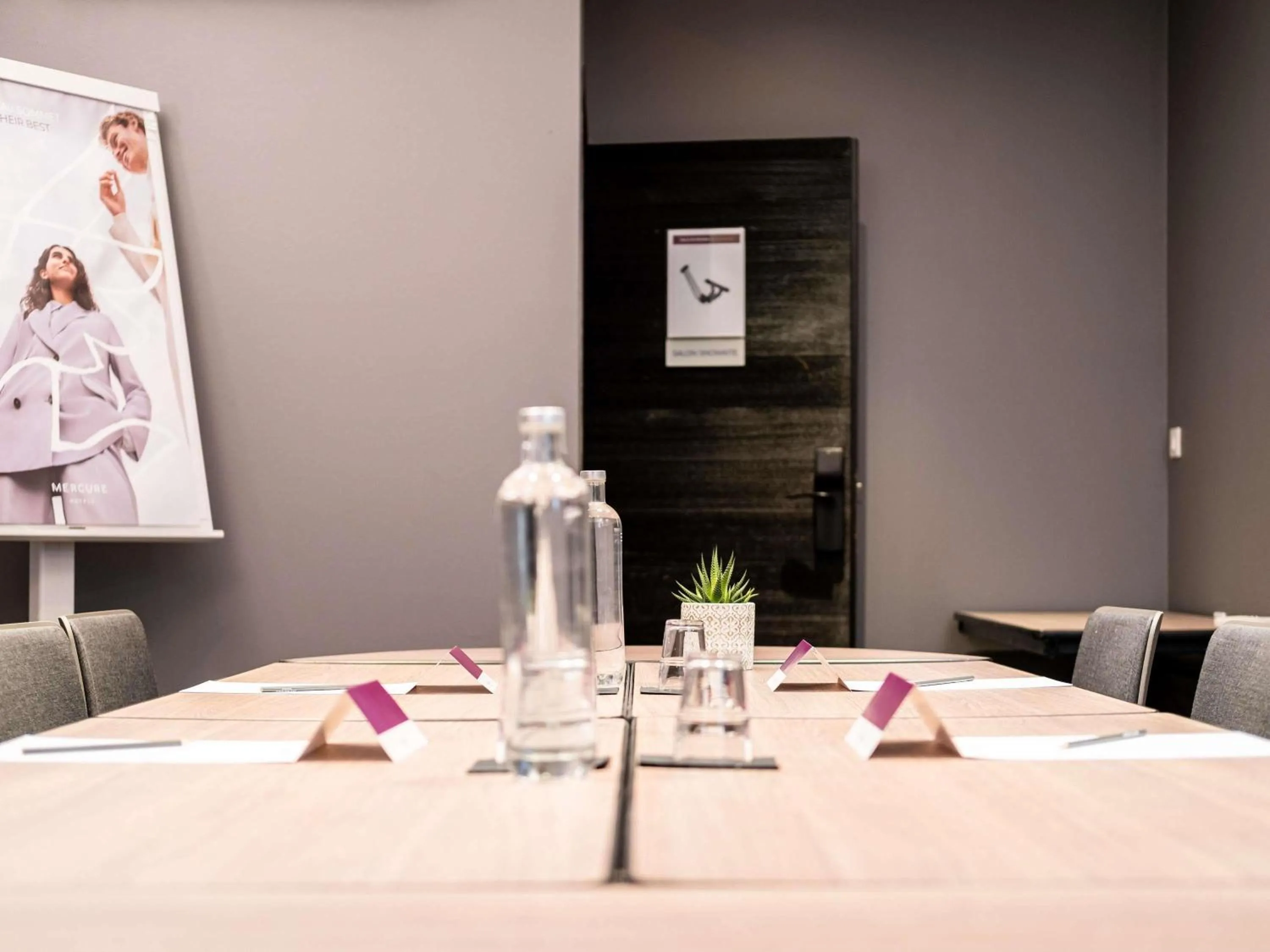 Meeting/conference room in Mercure Grenoble Meylan