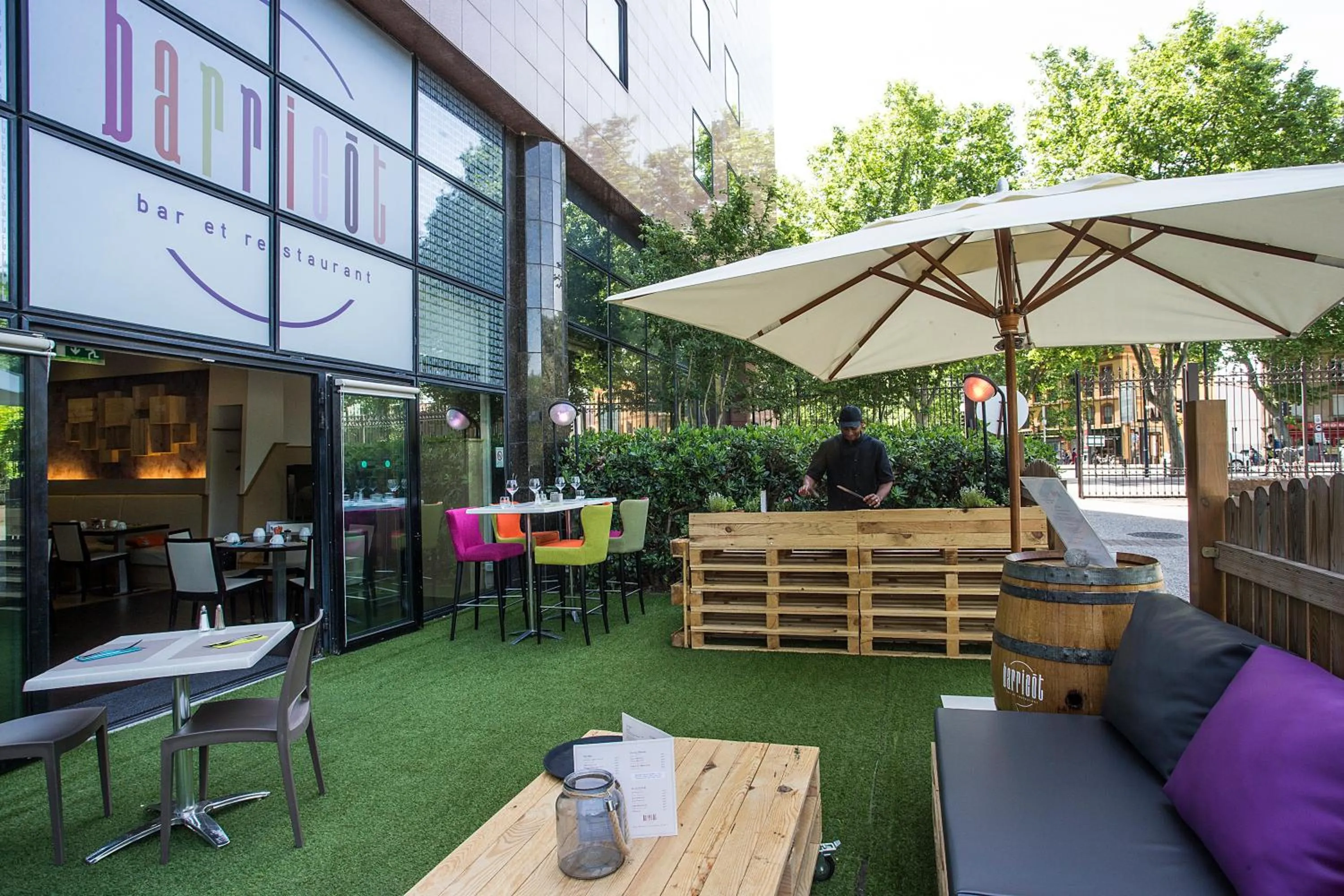 Restaurant/places to eat in Hotel Mercure Toulouse Centre Compans