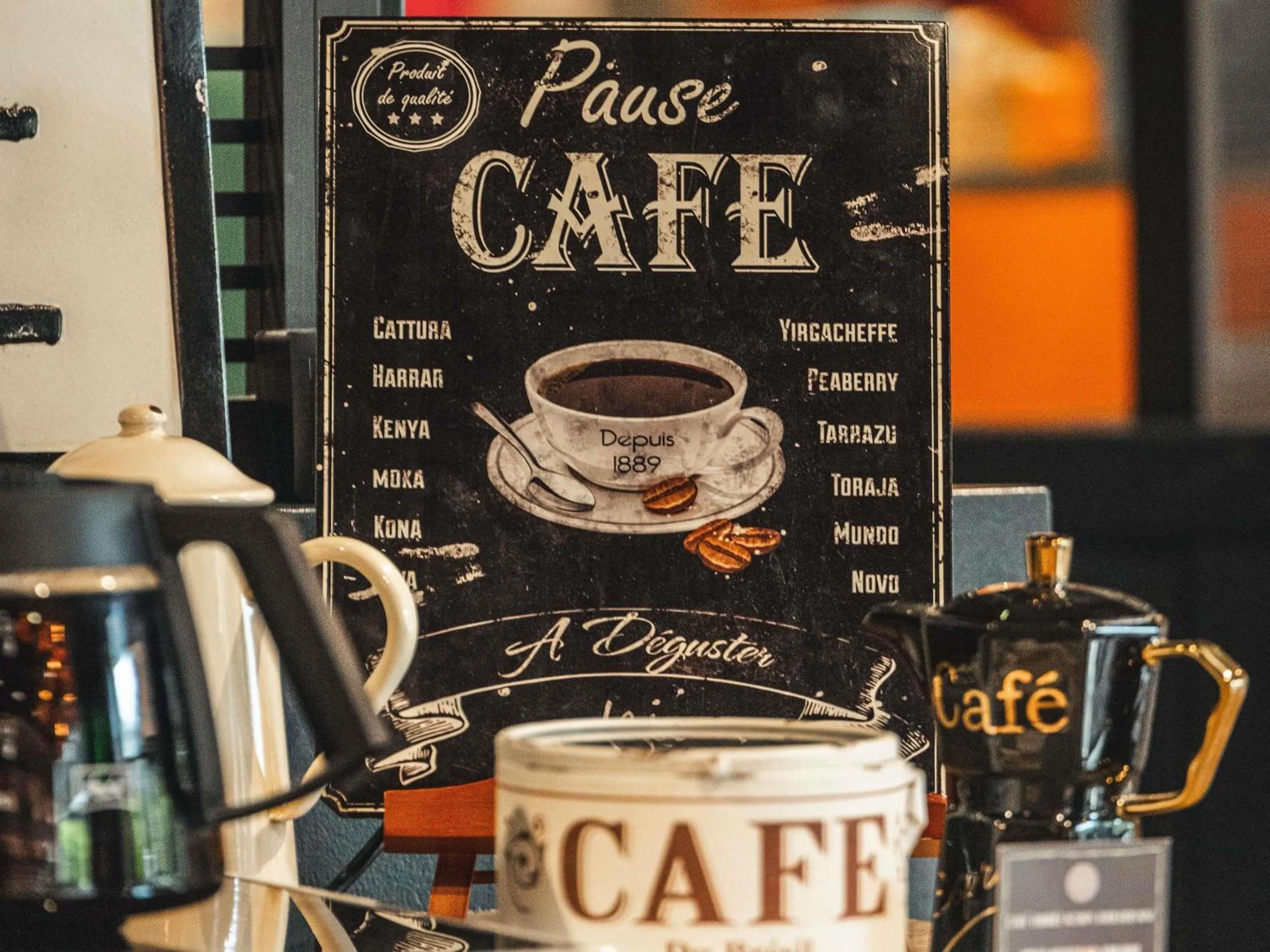 Lounge or bar in Hotel Mercure Toulouse Centre Compans