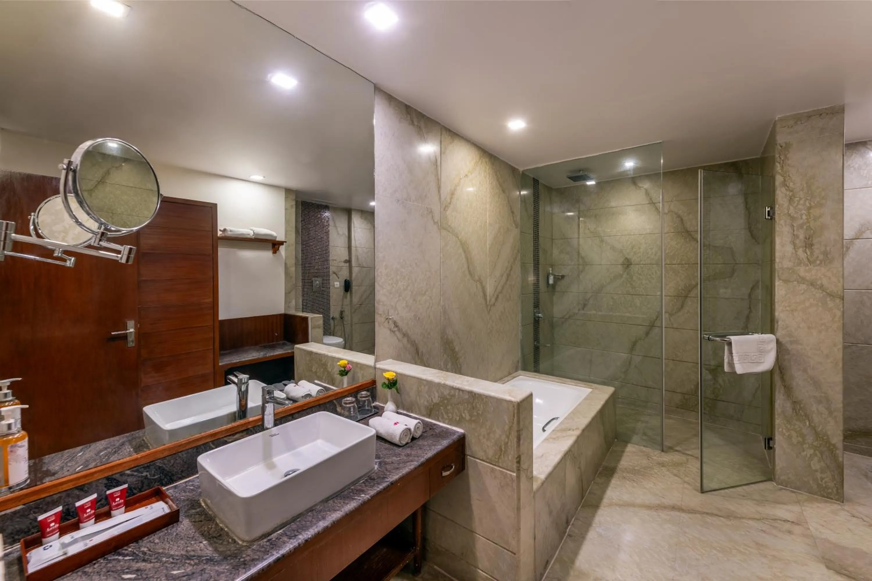 Bathroom in Lords Plaza Jaipur