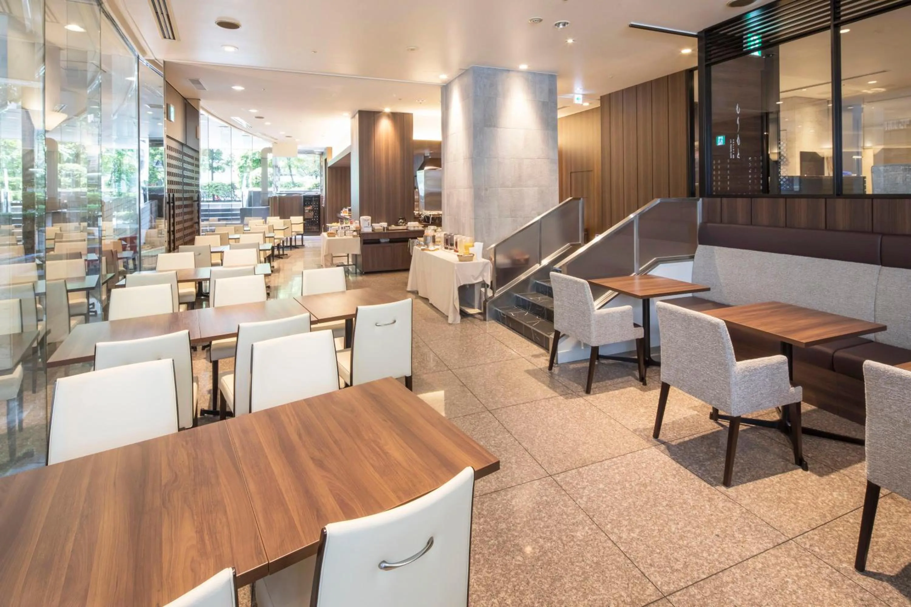 Restaurant/places to eat in Hotel Mystays Premier Hamamatsucho