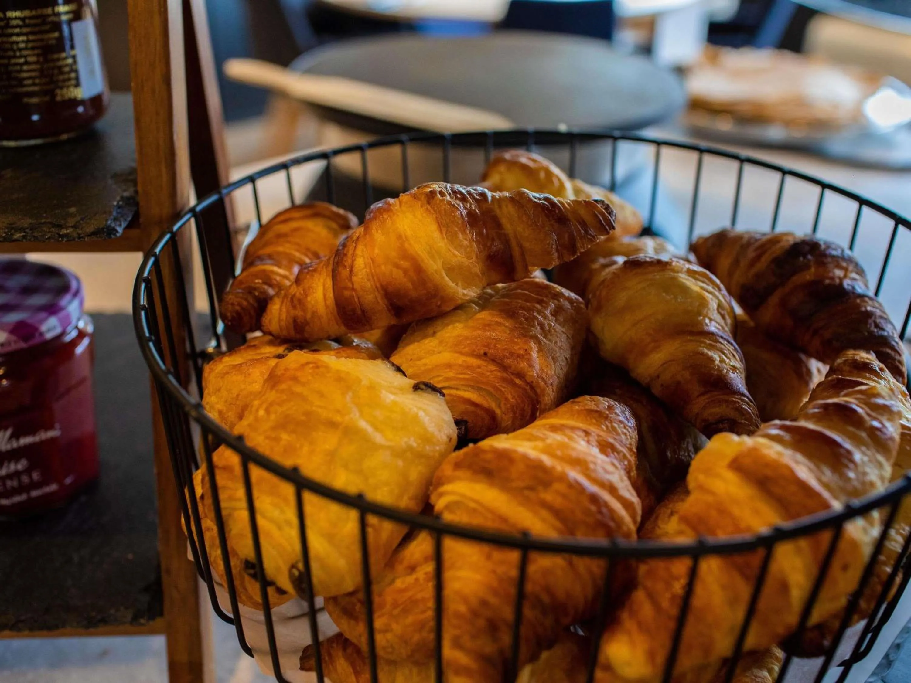 Breakfast in Mercure Lorient Centre