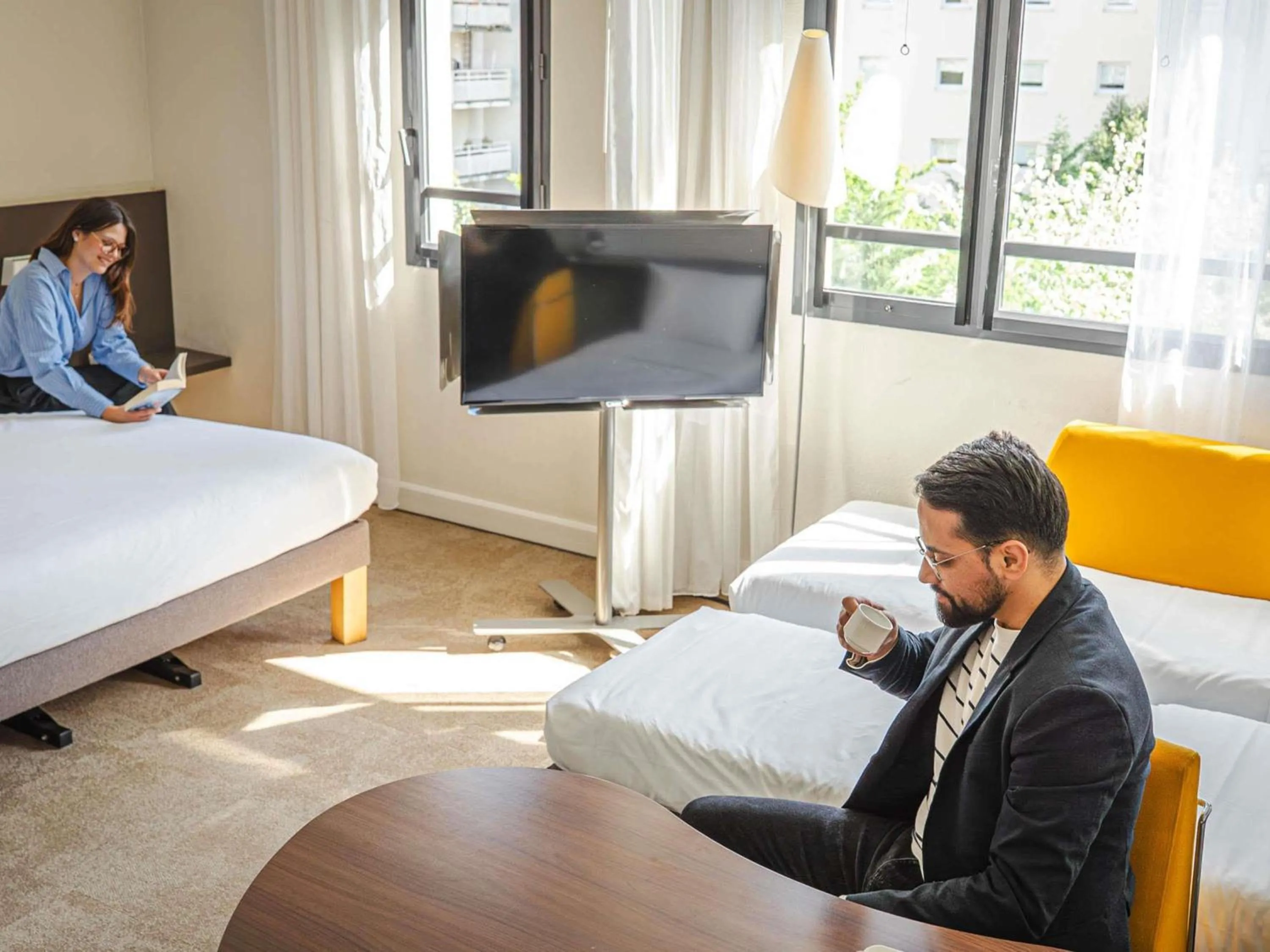 Bedroom, Bed in Novotel Suites Paris Montreuil Vincennes