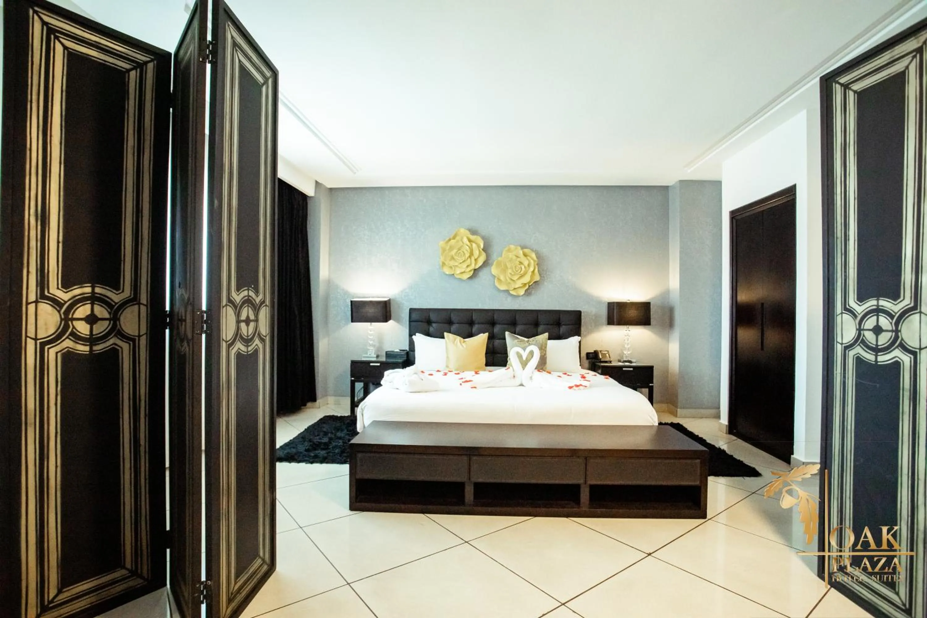 Bedroom, Bed in Oak Plaza Hotels East Airport