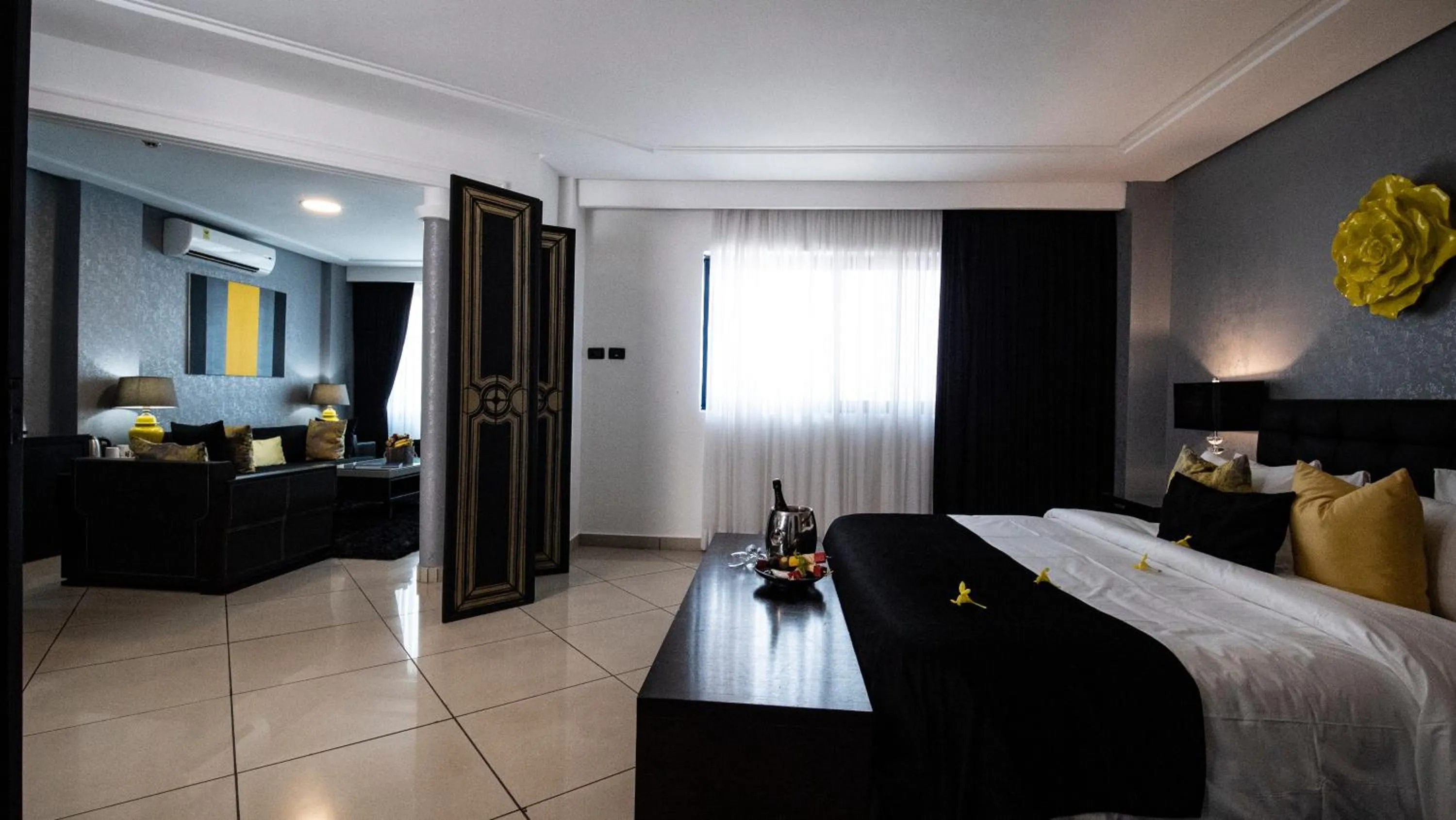 Photo of the whole room, Bed in Oak Plaza Hotels East Airport