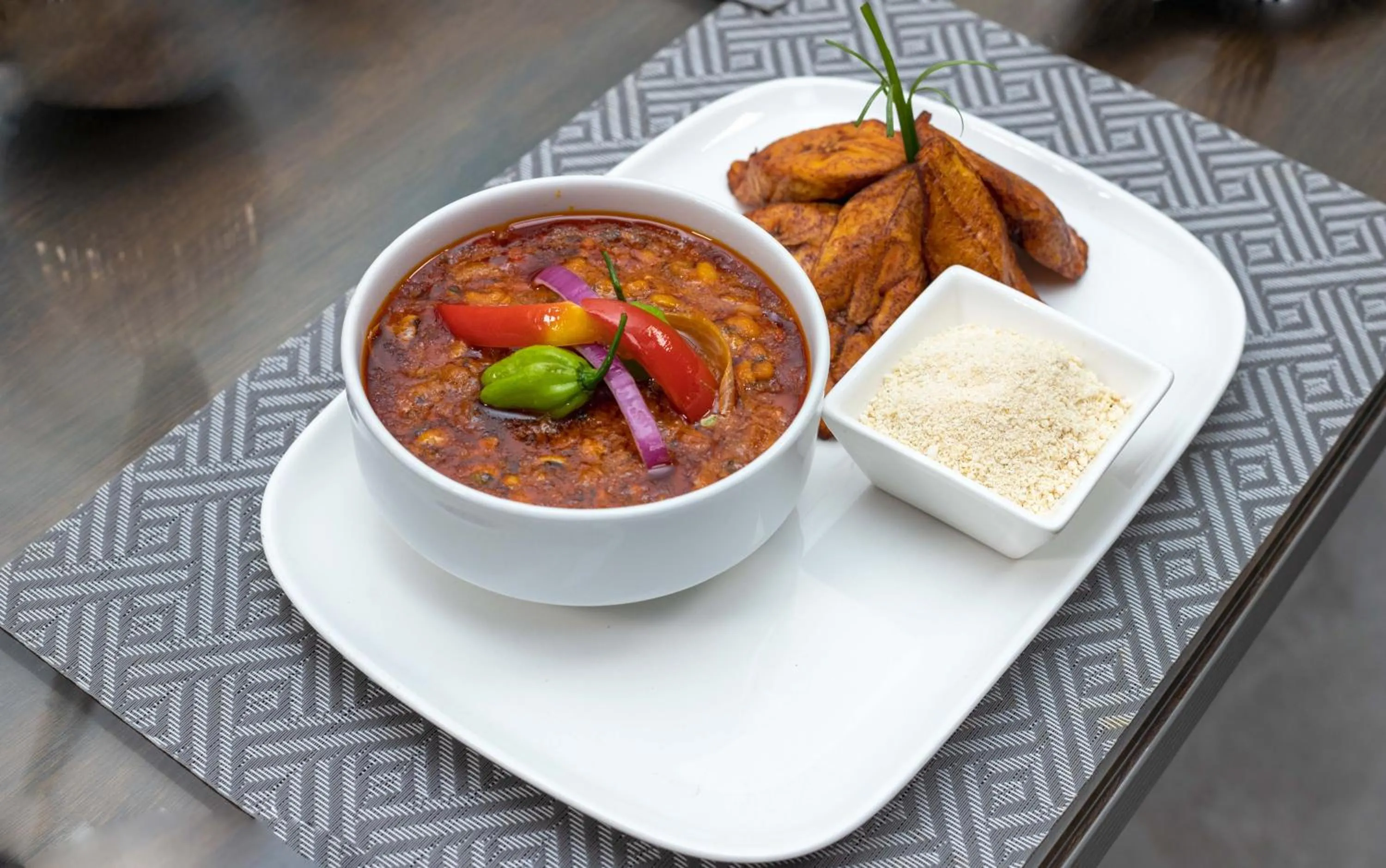 Food and drinks in Oak Plaza Hotels East Airport