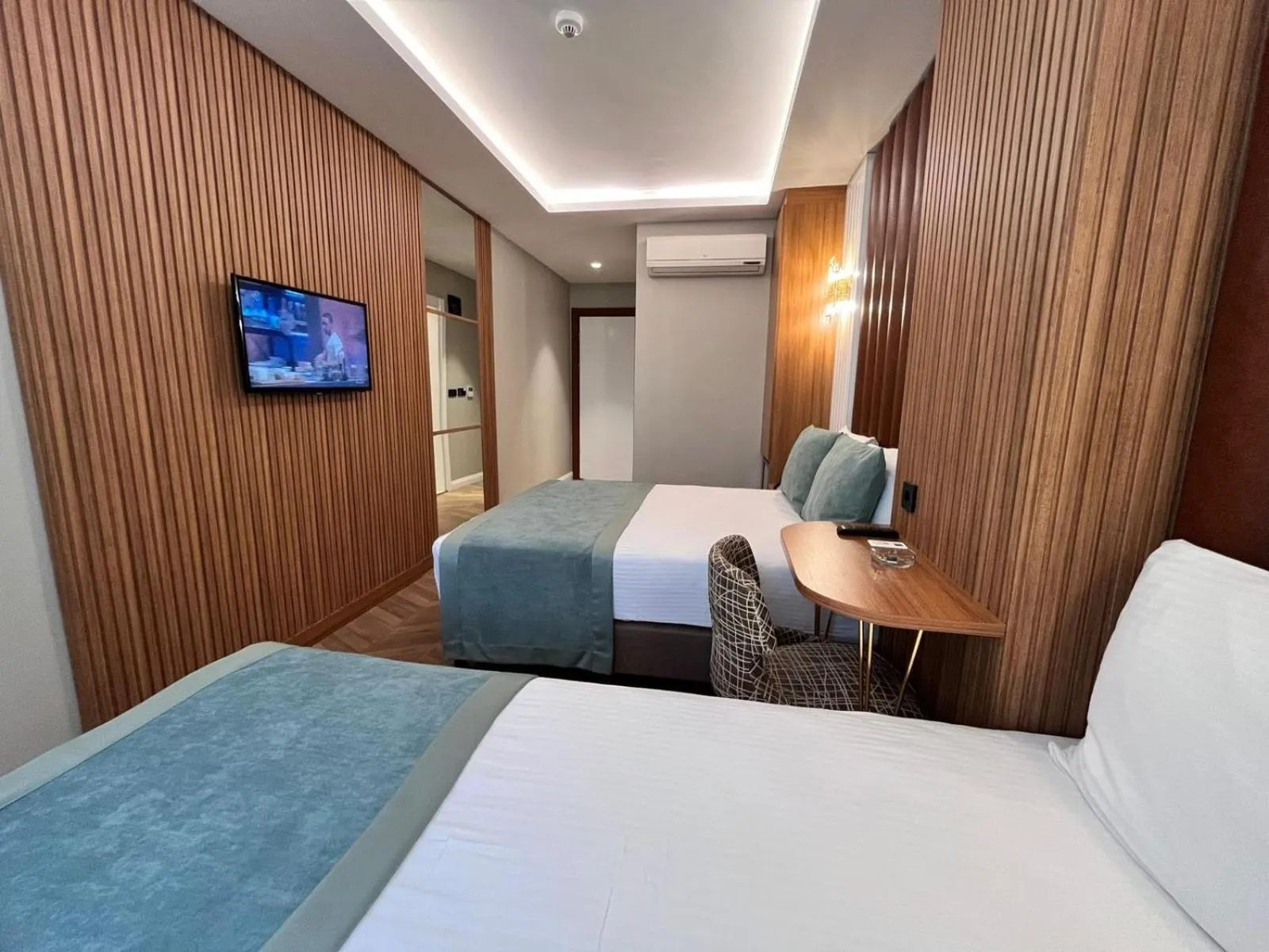 Bed in Gumus Palace Hotel