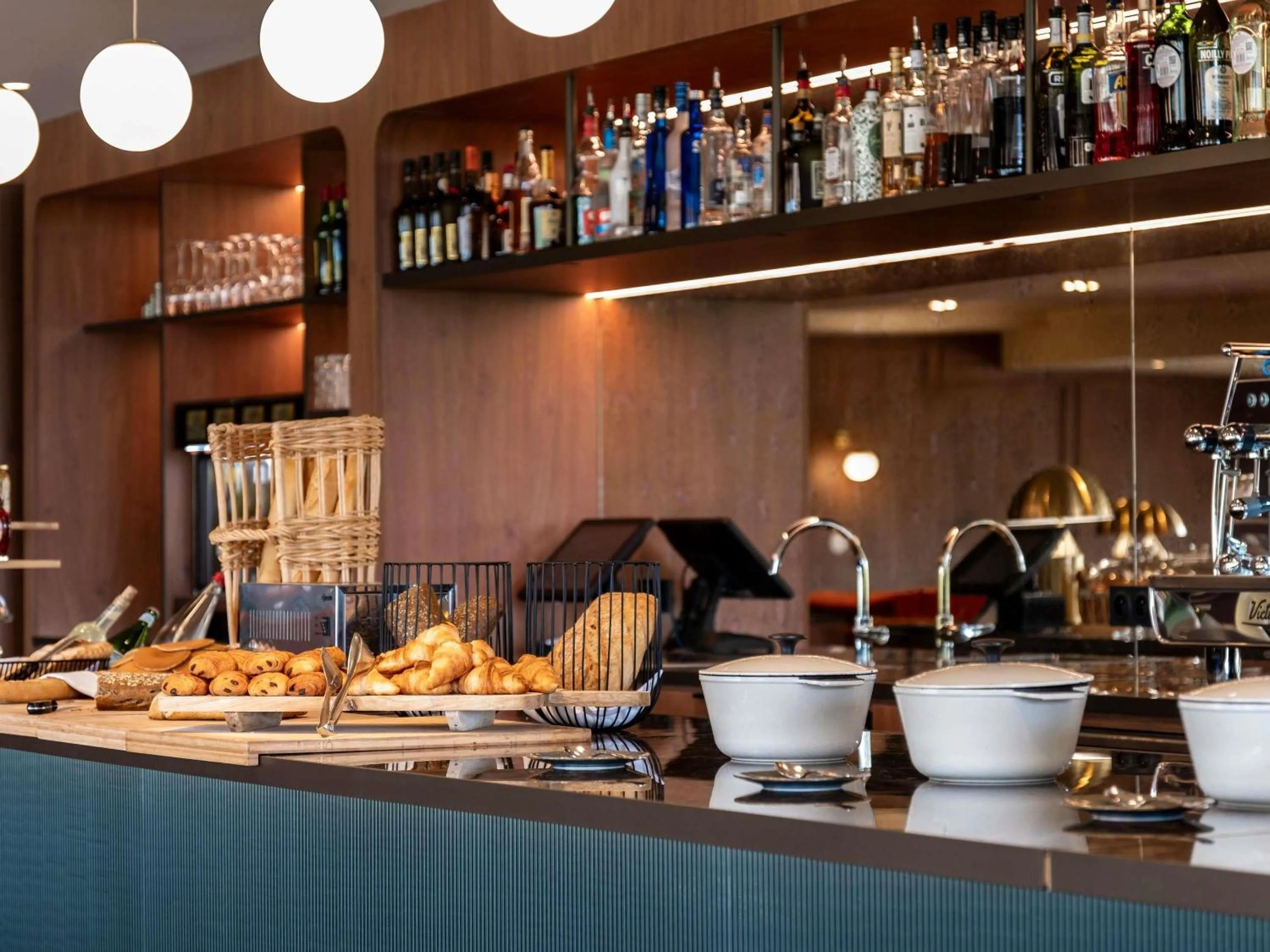 Breakfast in Mercure Bayeux Omaha Beach