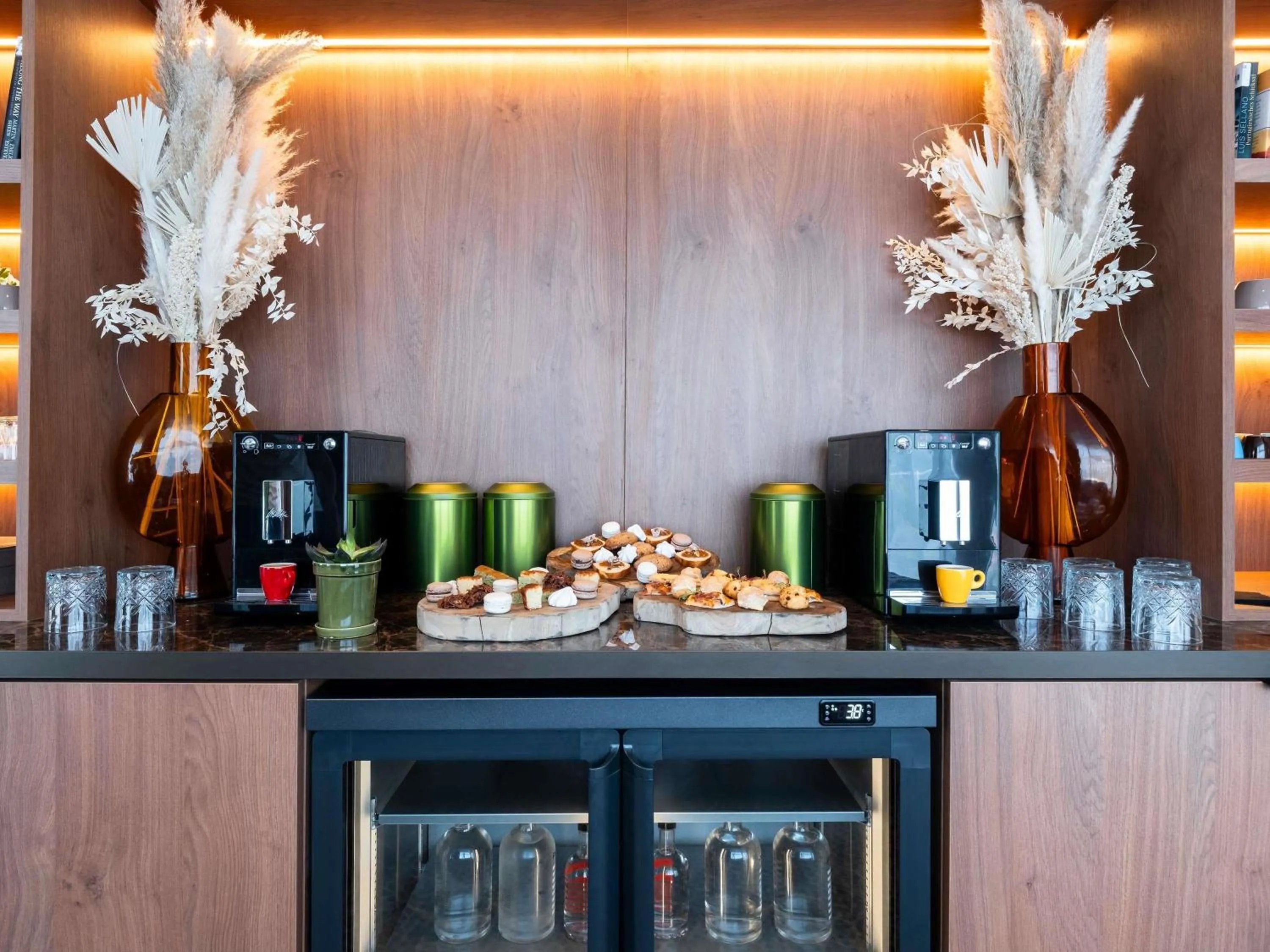 Meeting/conference room in Mercure Bayeux Omaha Beach