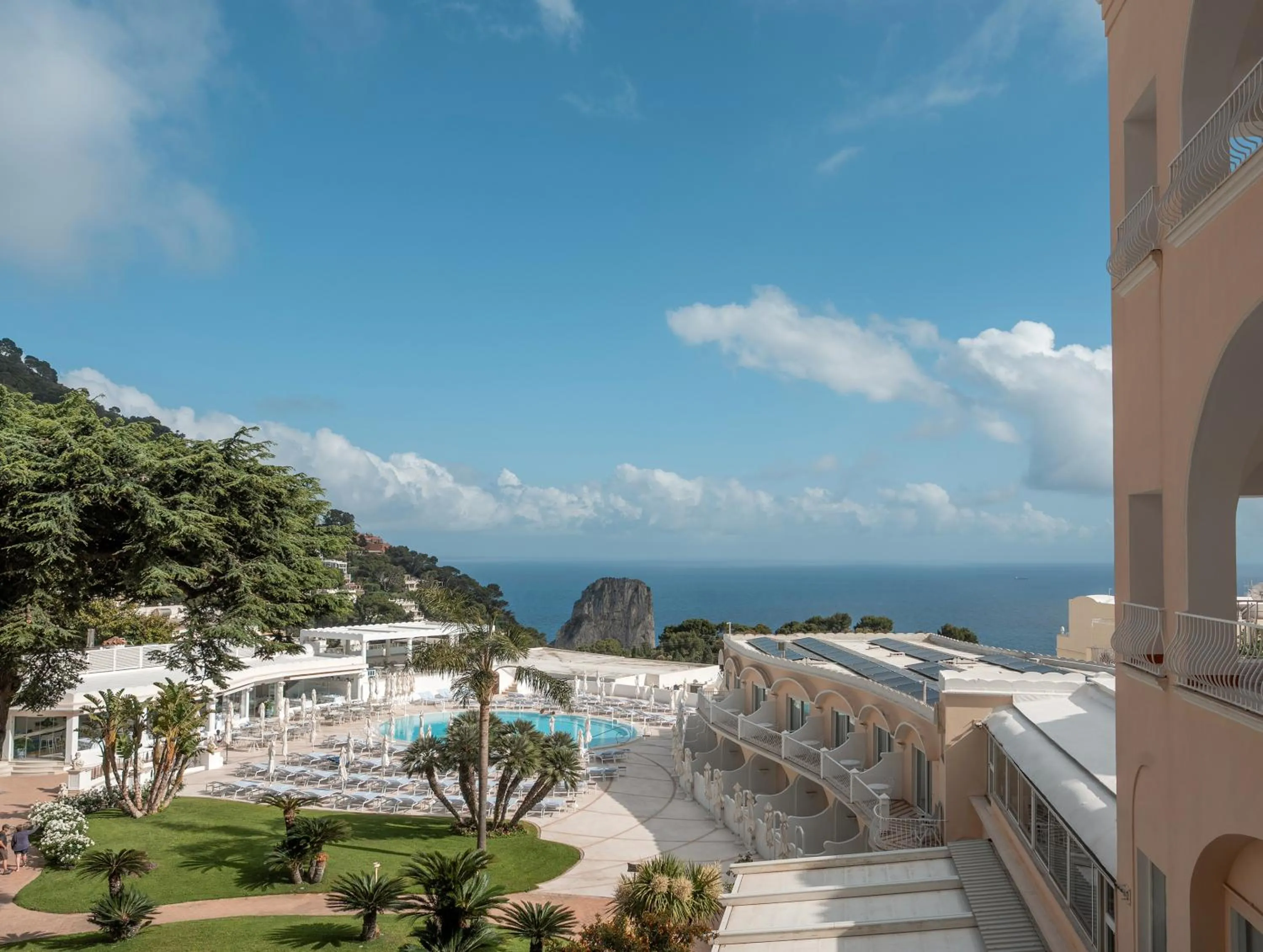 Pool view in Hotel Quisisana