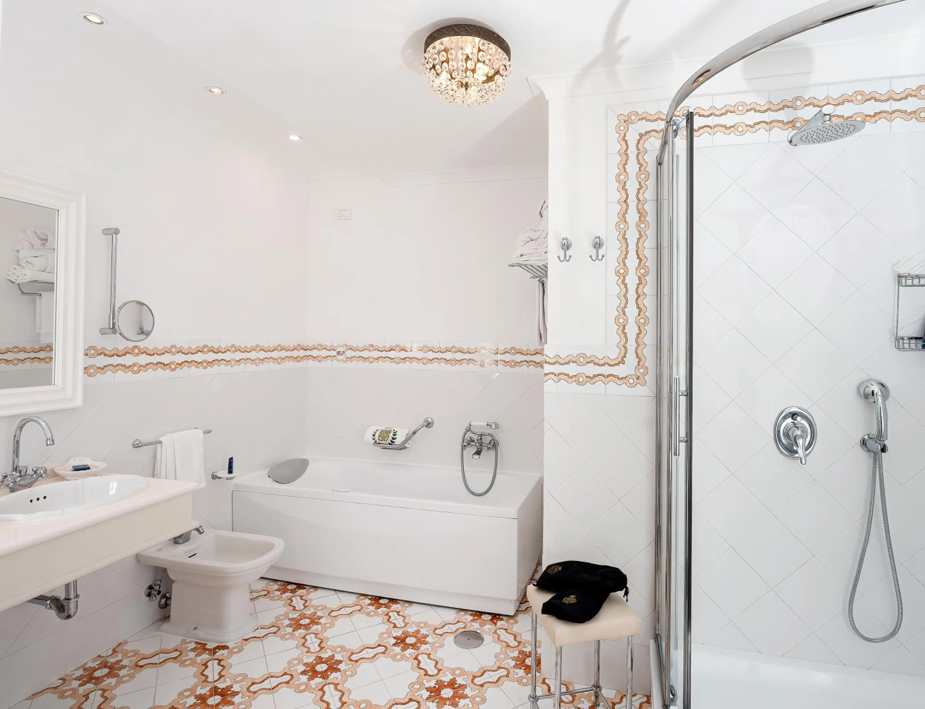 Shower in Hotel Quisisana