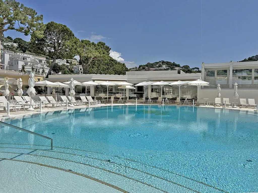 Pool view in Hotel Quisisana