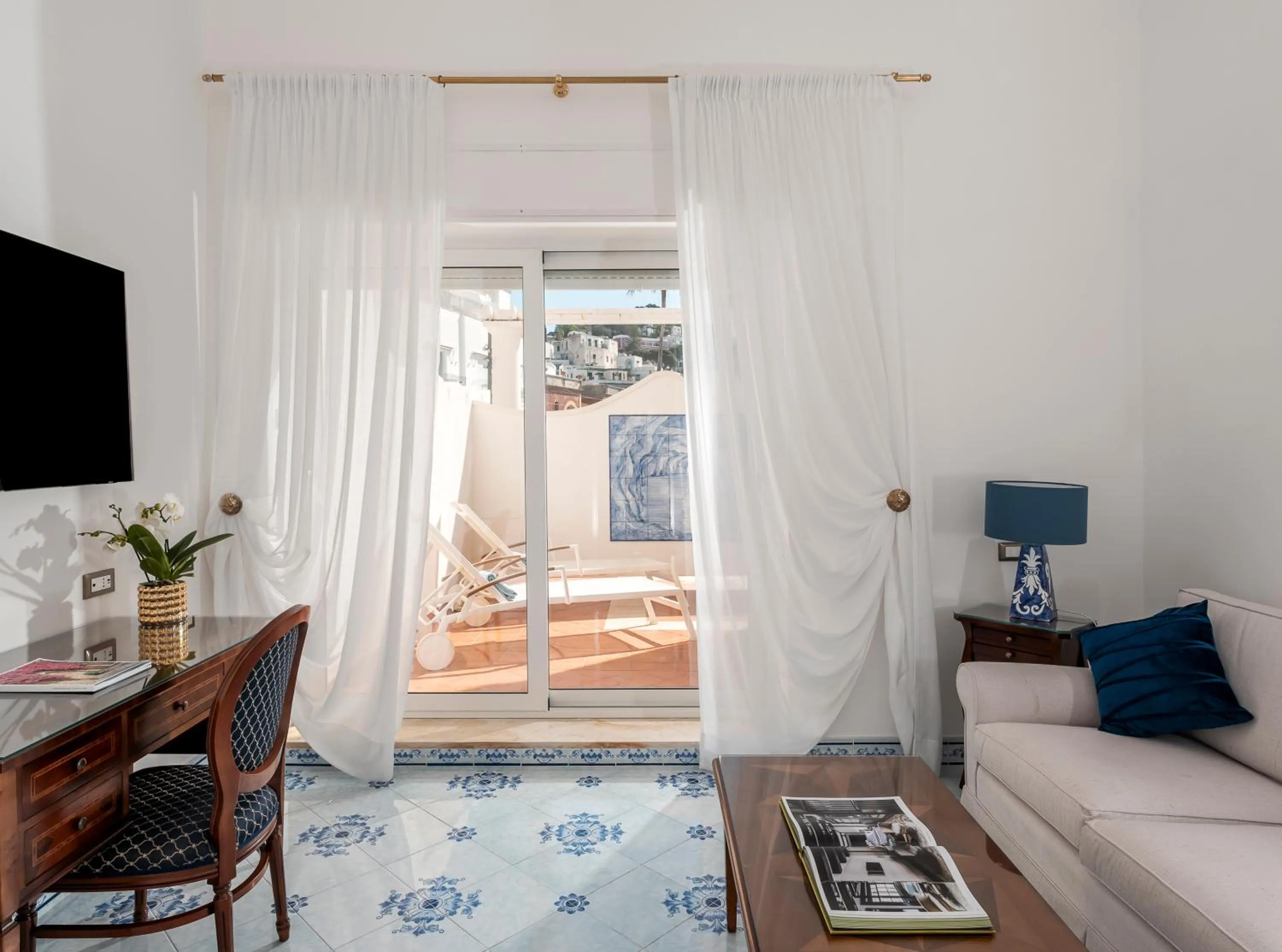 TV and multimedia, Bed in Hotel Quisisana