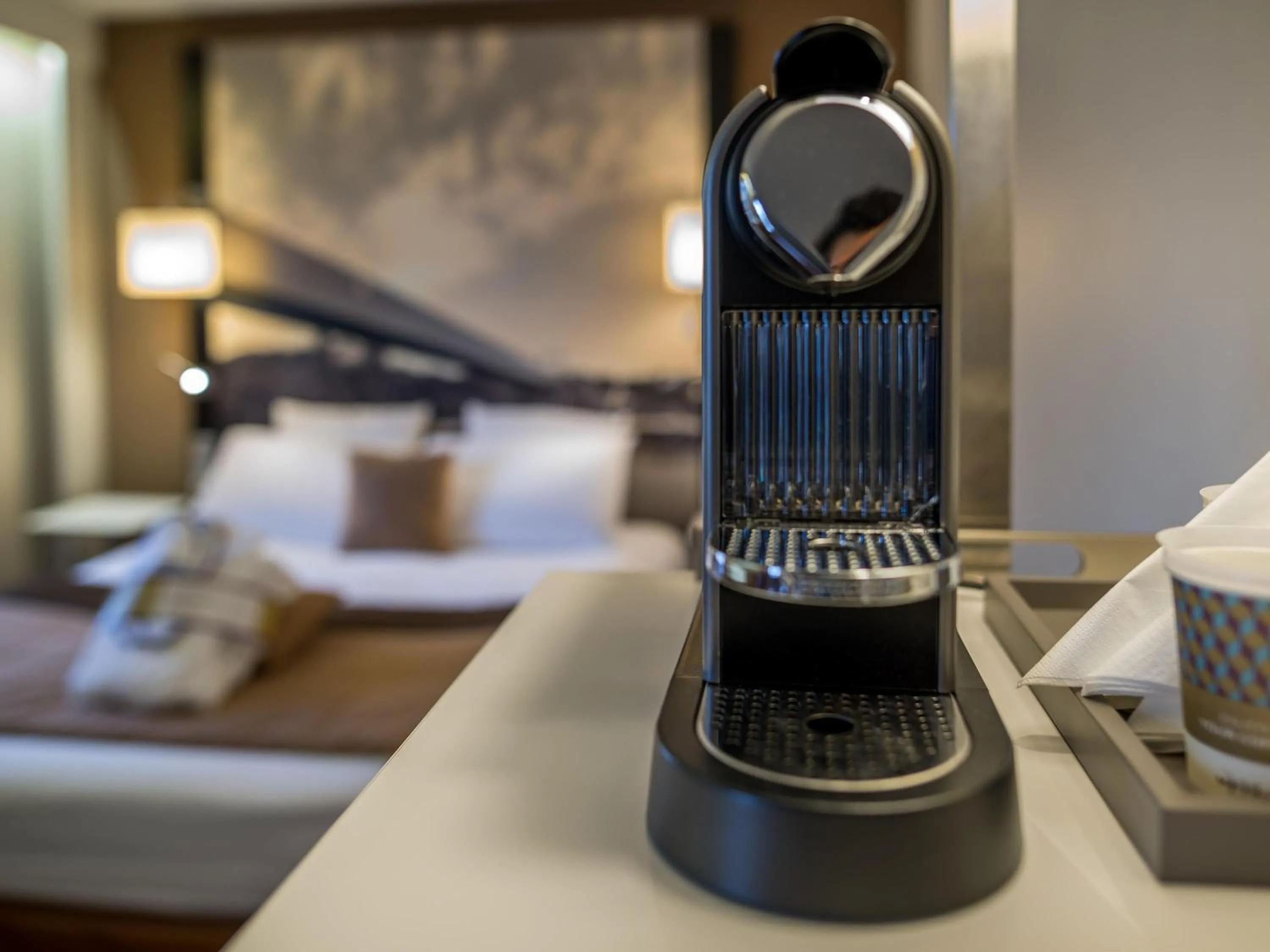 Bedroom, Bed in Mercure Cergy Pontoise Centre