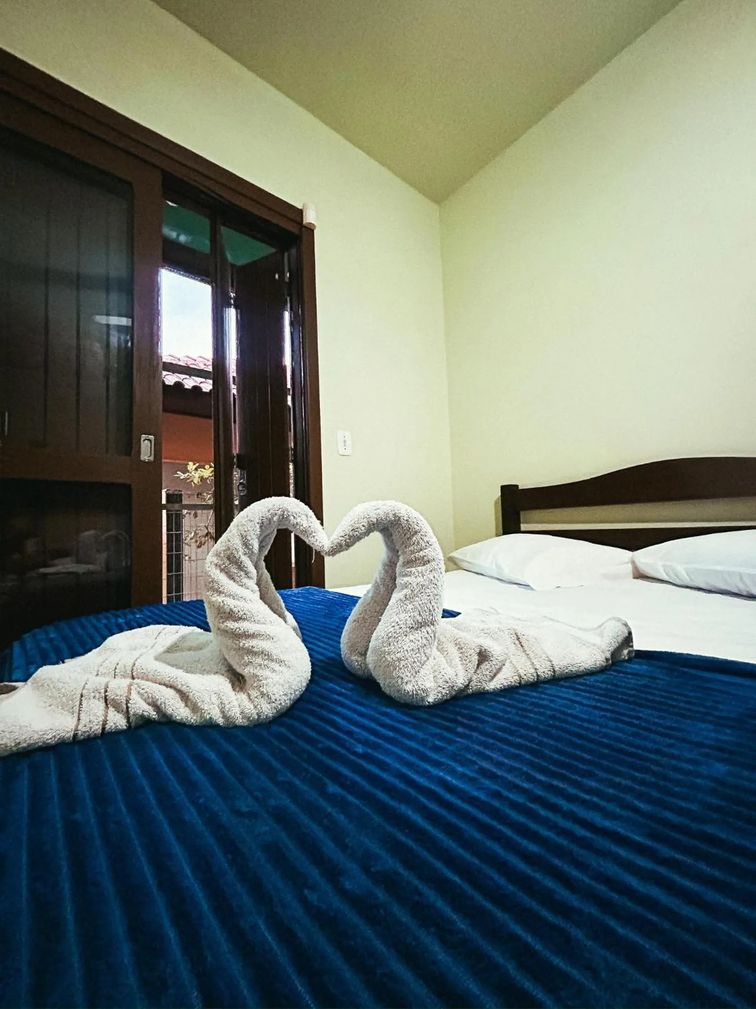 Bed in Hotel Girassol