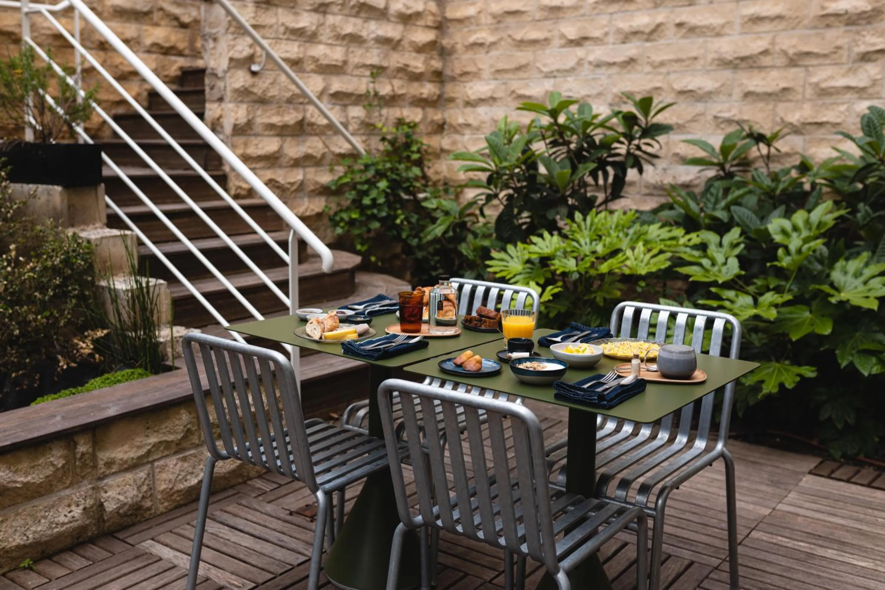 Patio in Hôtel Rosalie