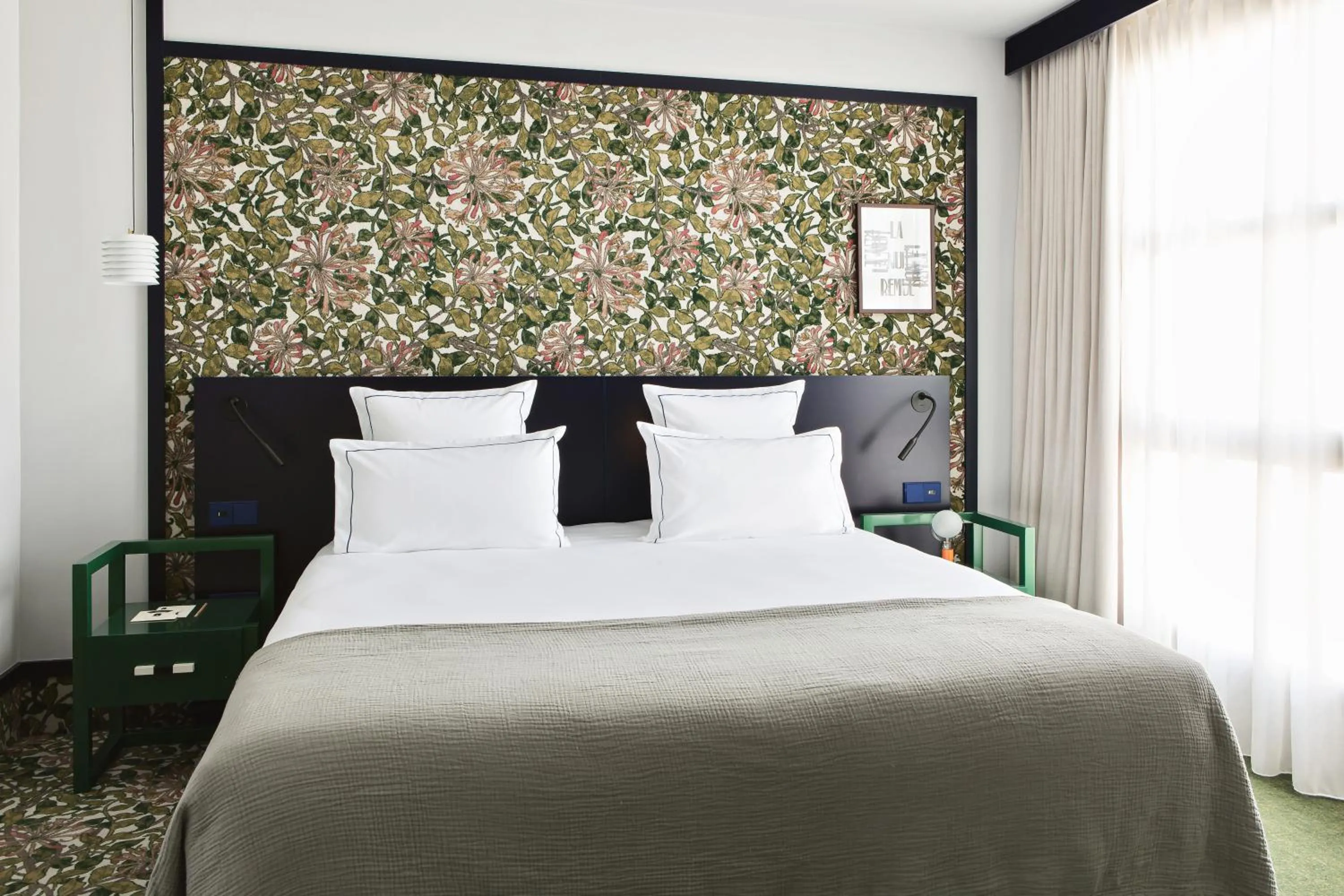 Bed in Hôtel Rosalie