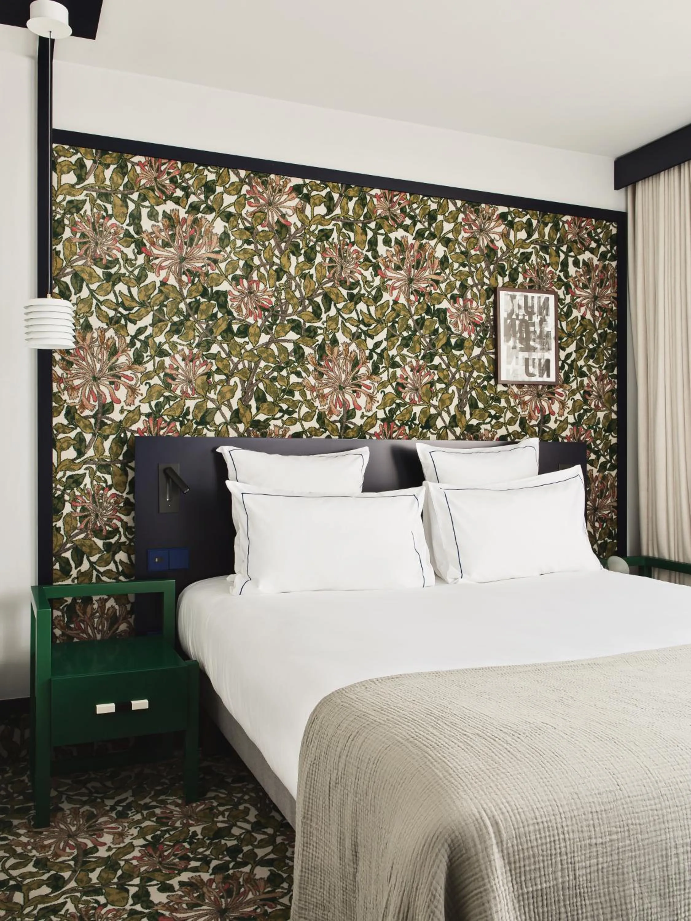 Bed in Hôtel Rosalie