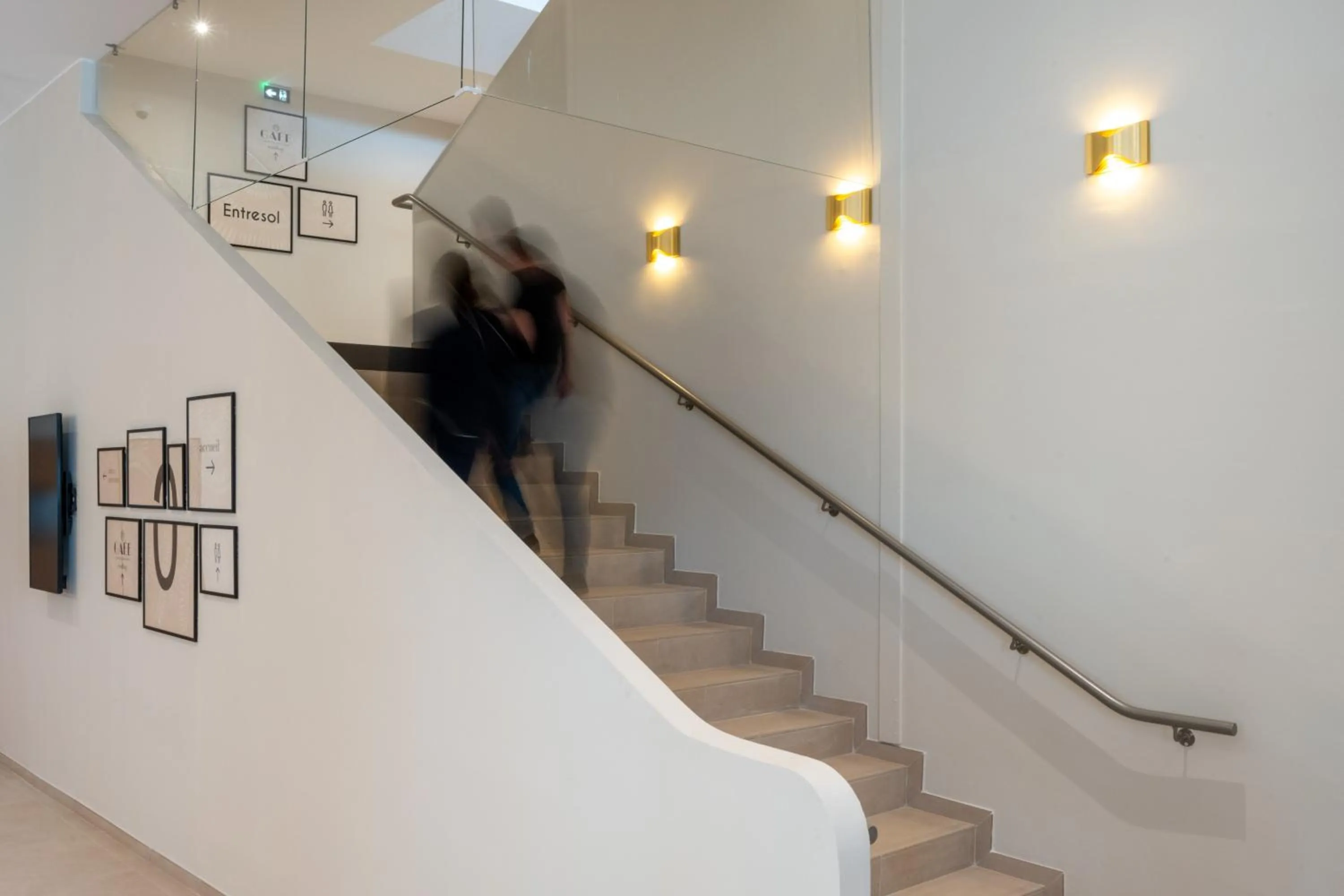 Restaurant/places to eat in Mercure La Rochelle Vieux Port