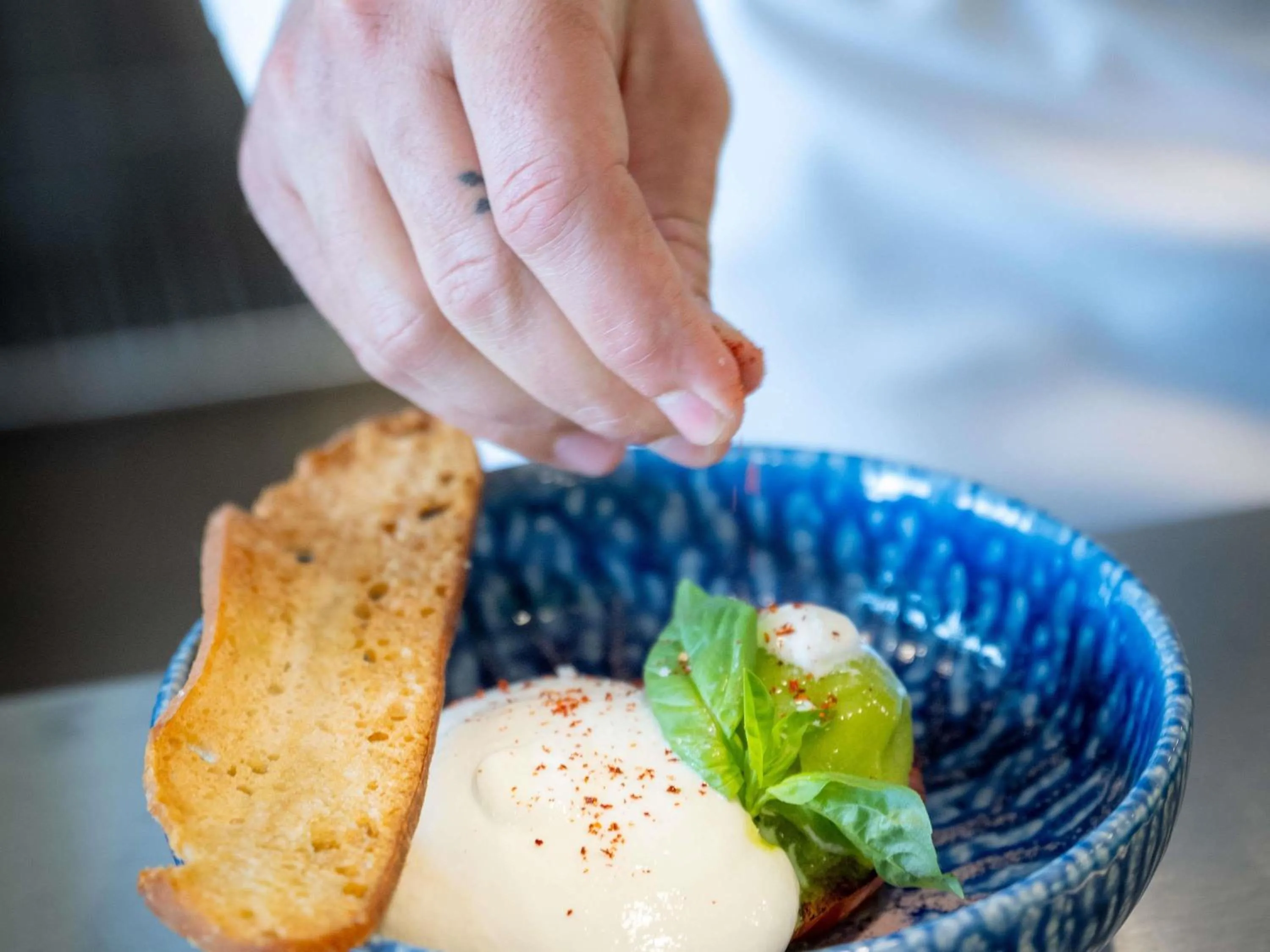 Restaurant/places to eat in Mercure La Rochelle Vieux Port