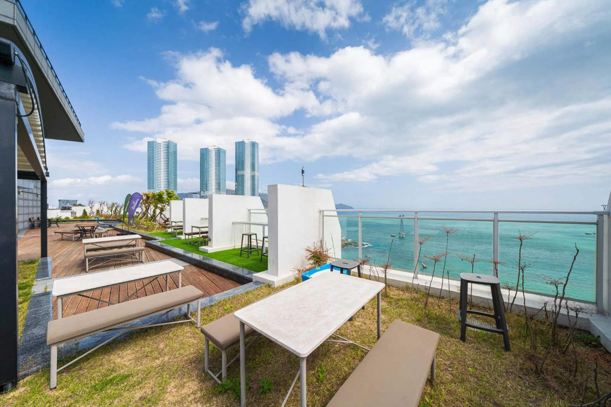 Balcony/Terrace in Grab The Ocean Songdo