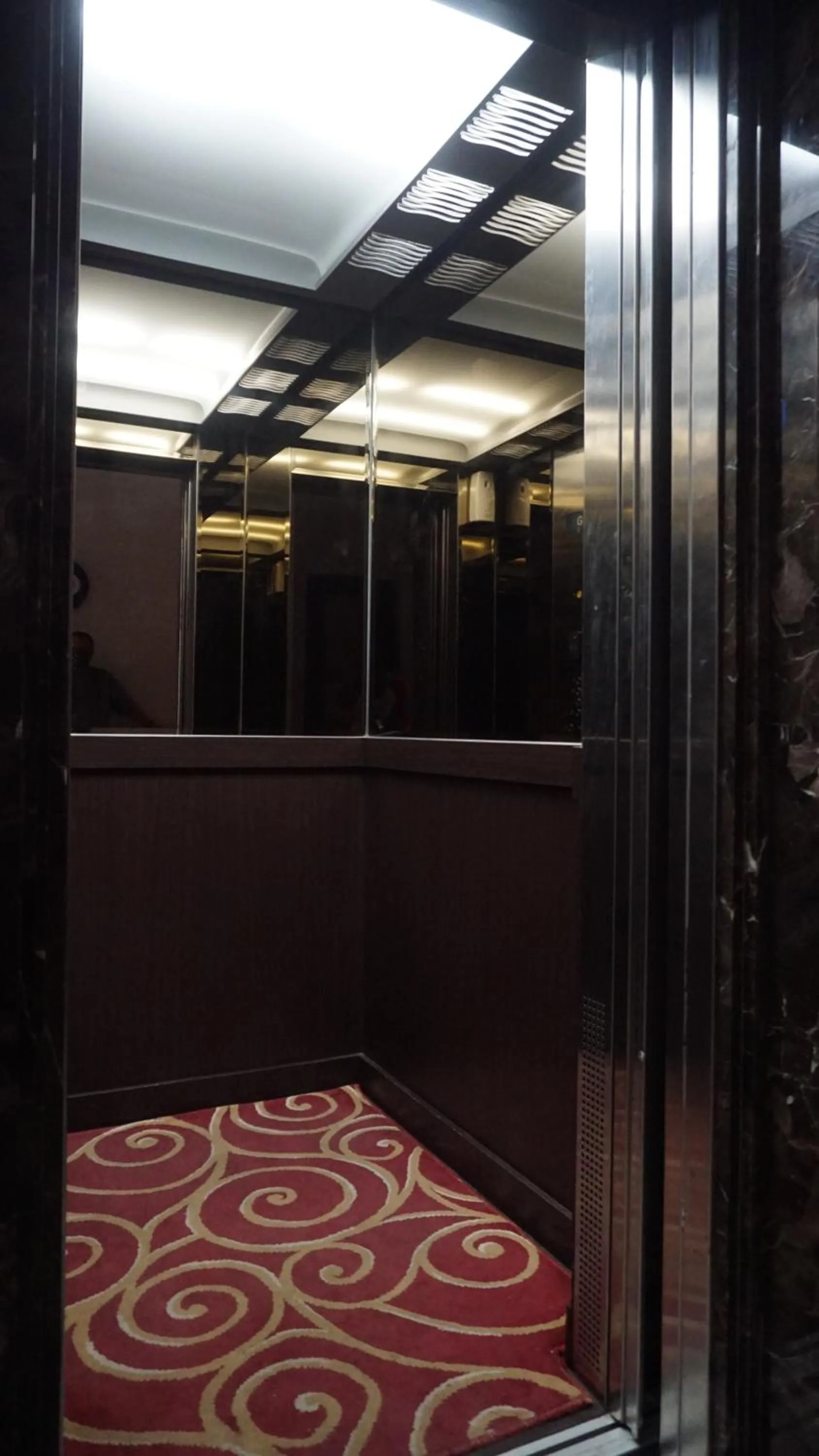 acessibility in Alam Hotel by Cordela