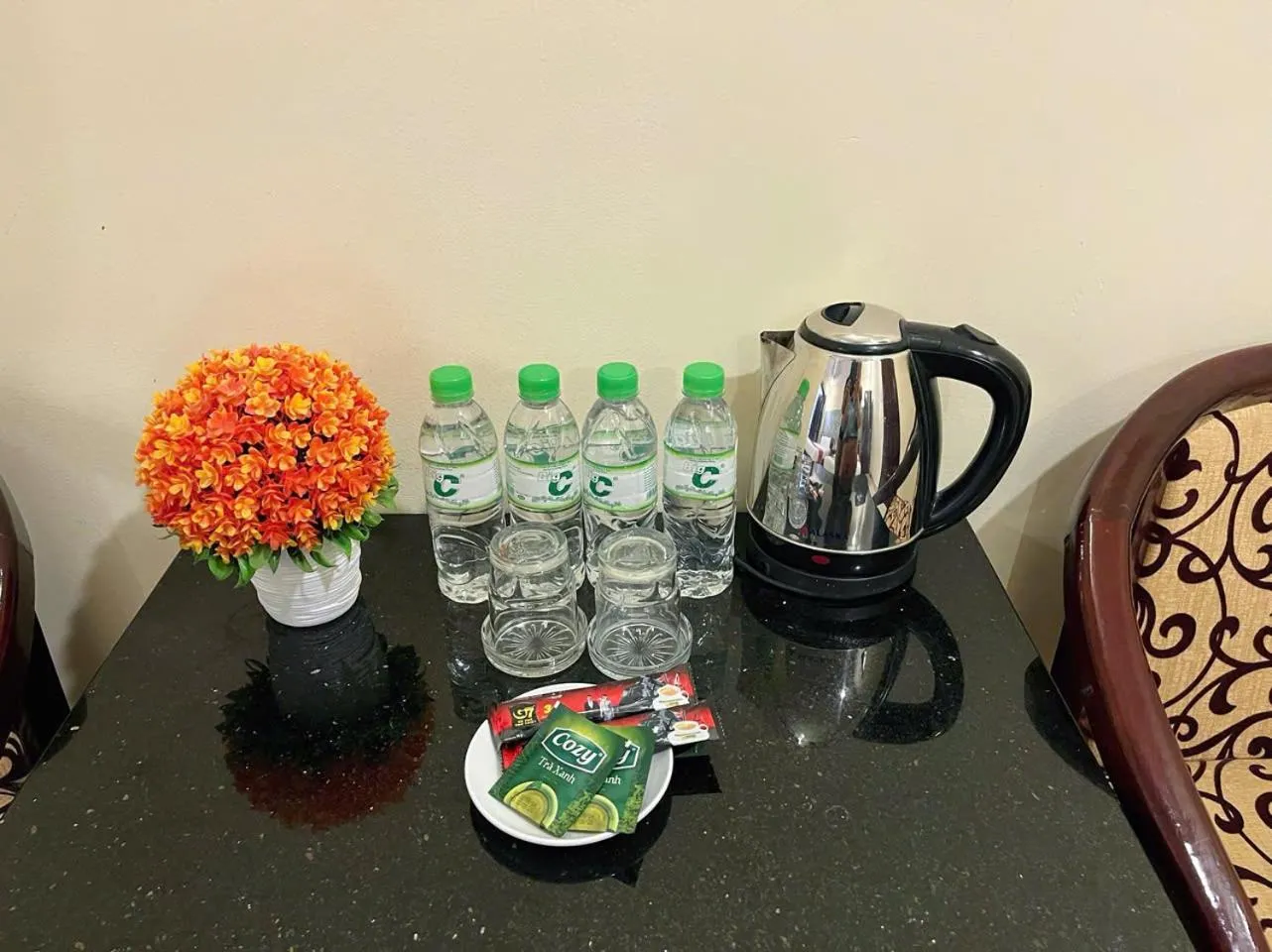 Coffee/tea facilities in Golden River Hotel
