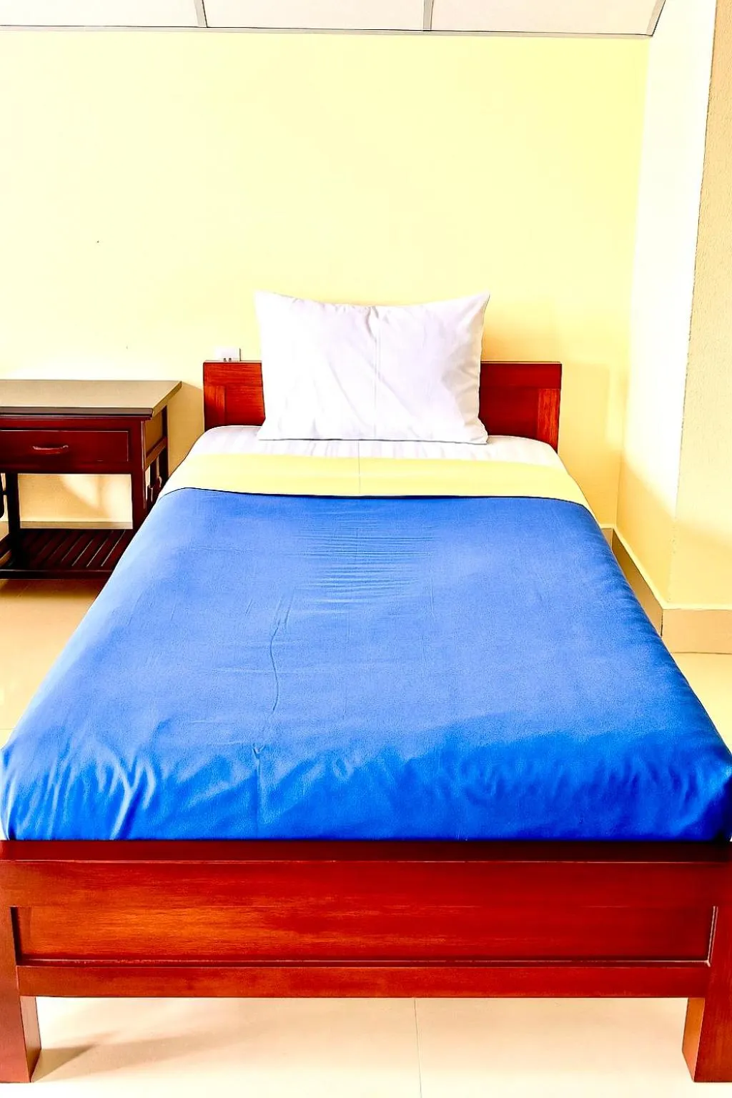 Bed in Golden River Hotel