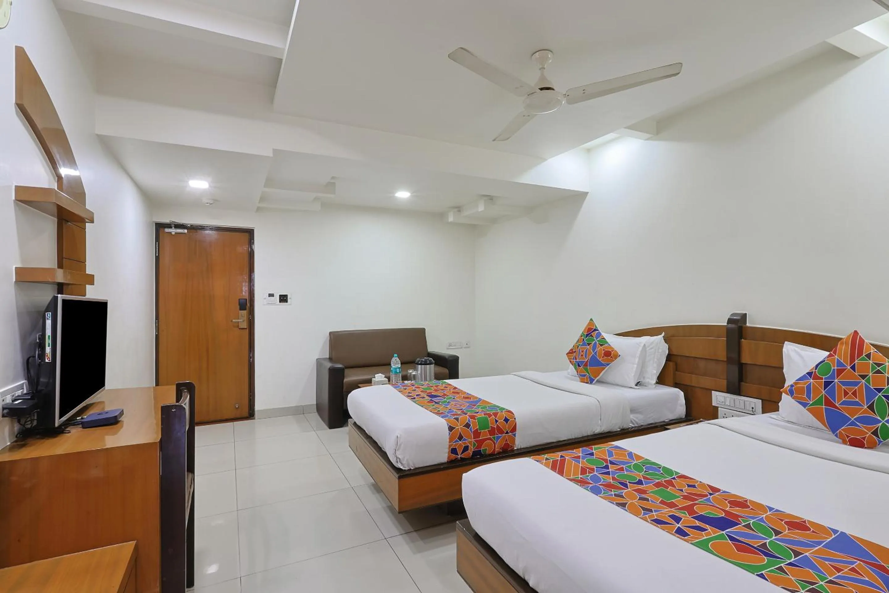 Photo of the whole room, Bed in The Ambassador