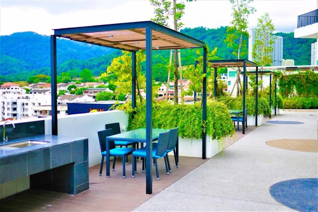 BBQ facilities in Seaview Landmark Studio Homestay at Gurney 无敌海景套房