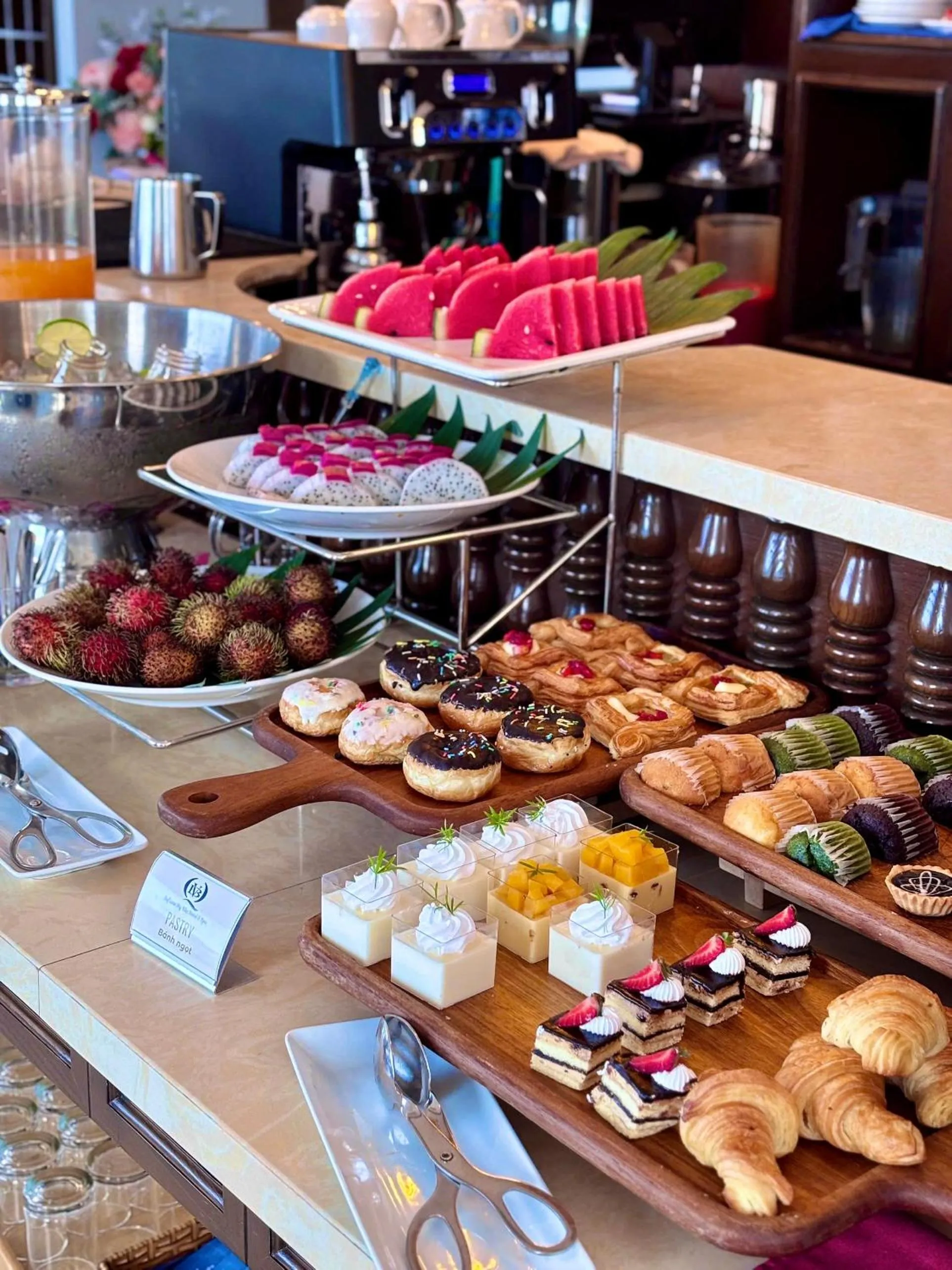 Sofiana My Khe Hotel & Spa - Rooftop Pool Bar - Free 01 Draught Beer and 20-minute Spa per Room