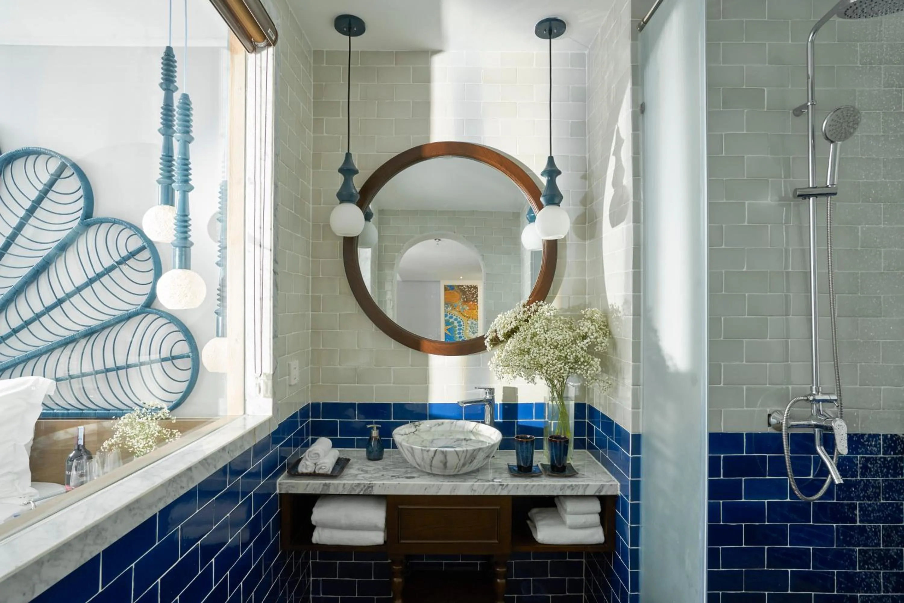 Bathroom in Sofiana My Khe Hotel & Spa - Rooftop Pool Bar - Free Craft Beer and 20 minute Spa per Room