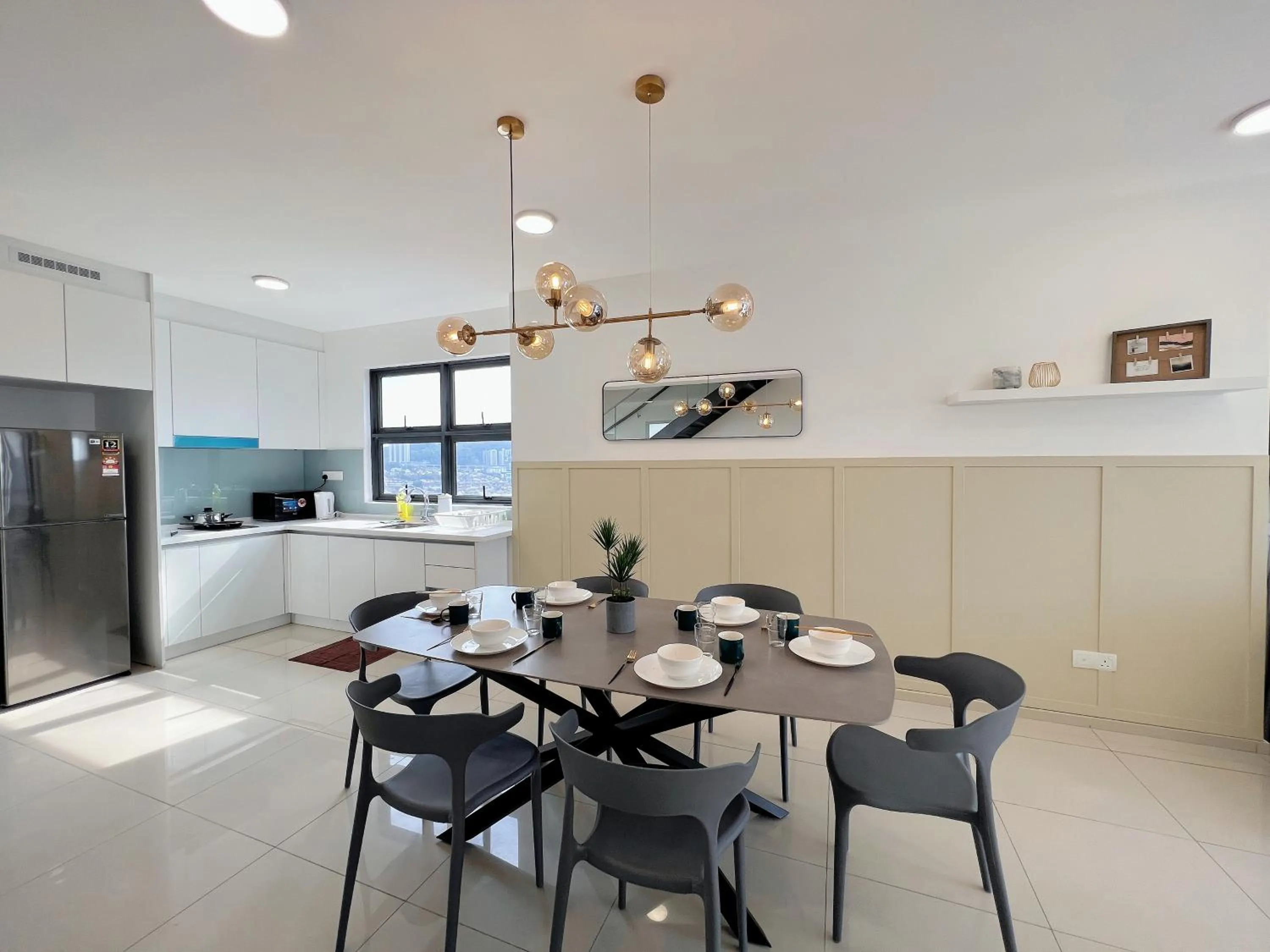 Dining area in EkoCheras Suite by MOKA