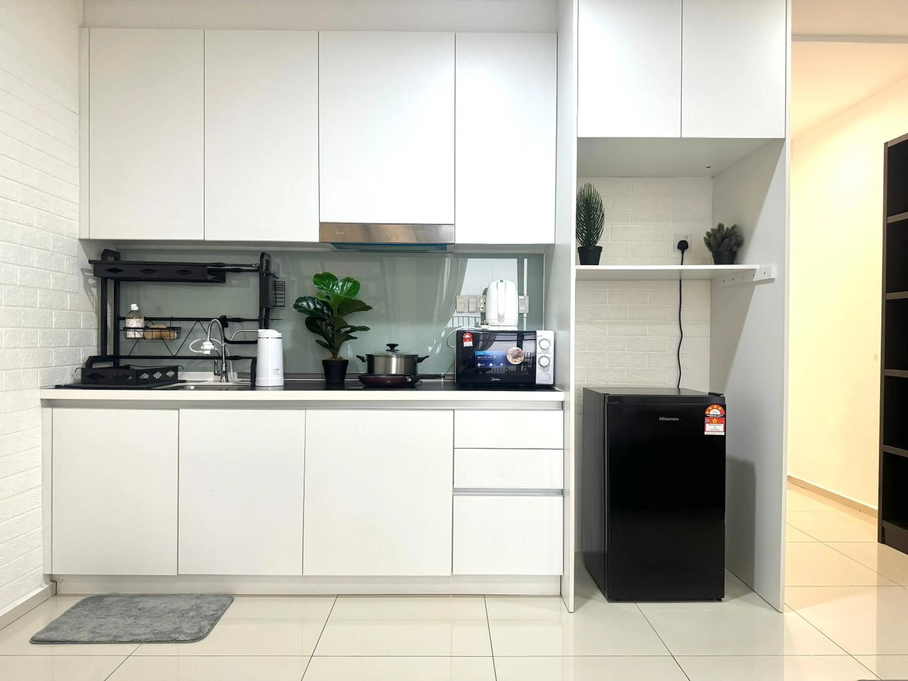 Kitchen or kitchenette in EkoCheras Suite by MOKA