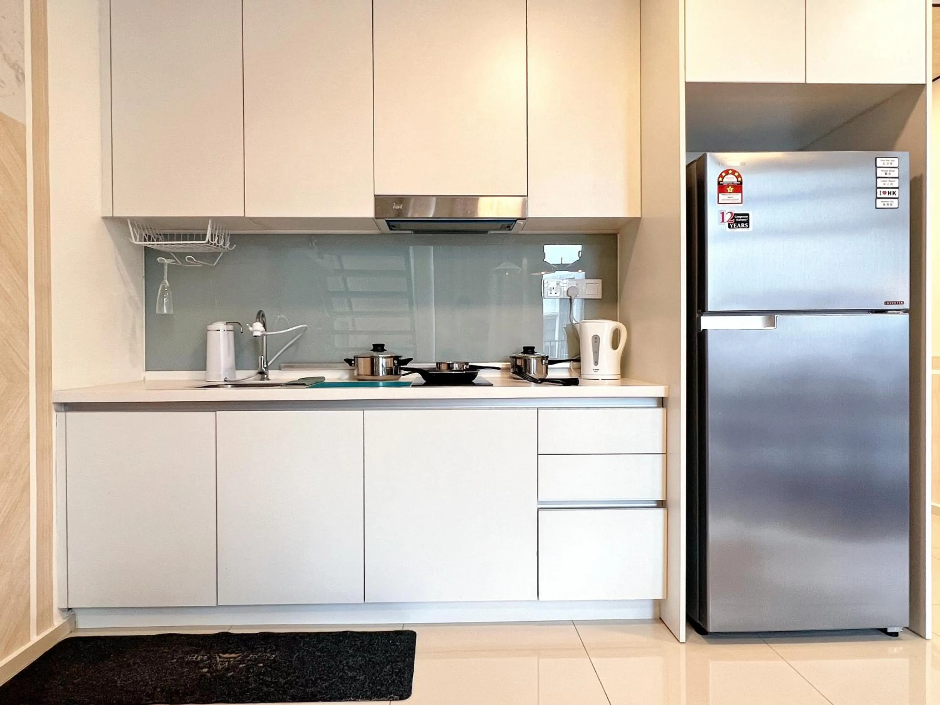 Kitchen or kitchenette in EkoCheras Suite by MOKA