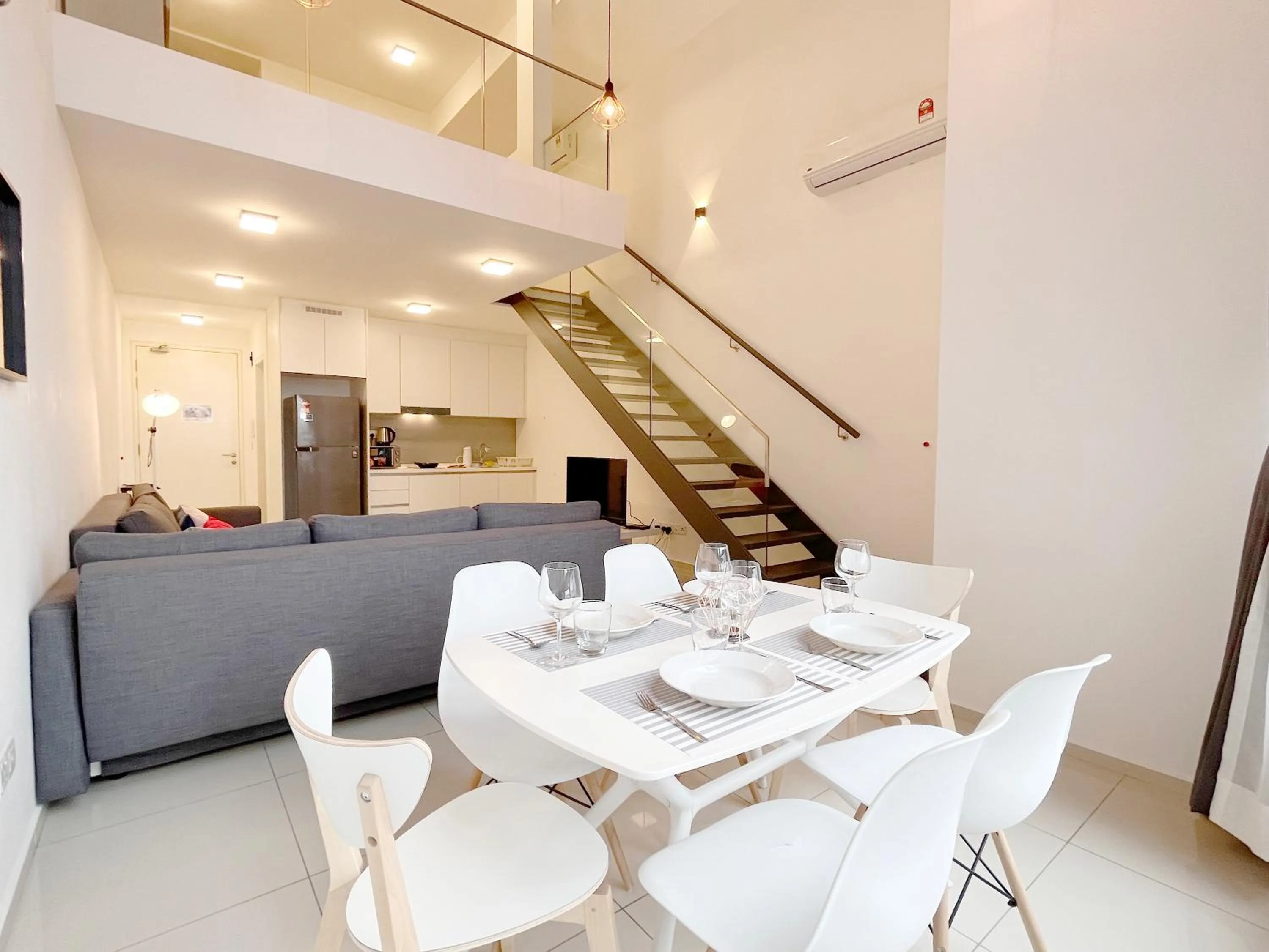 Dining area in EkoCheras Suite by MOKA