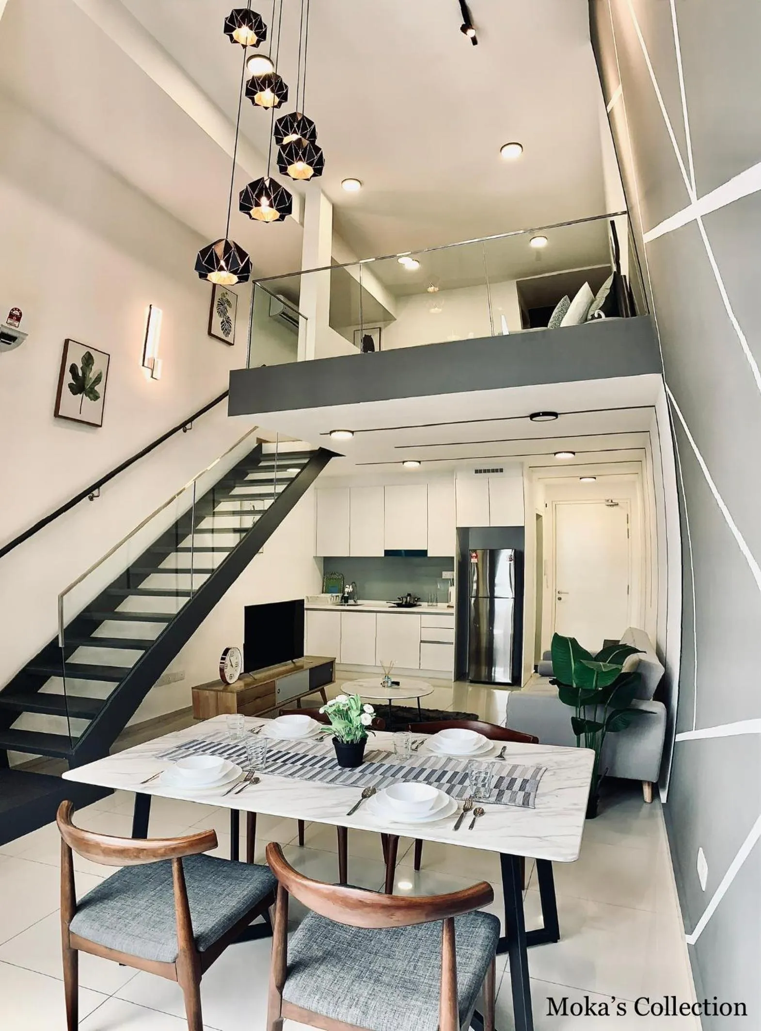 Dining area in EkoCheras Suite by MOKA