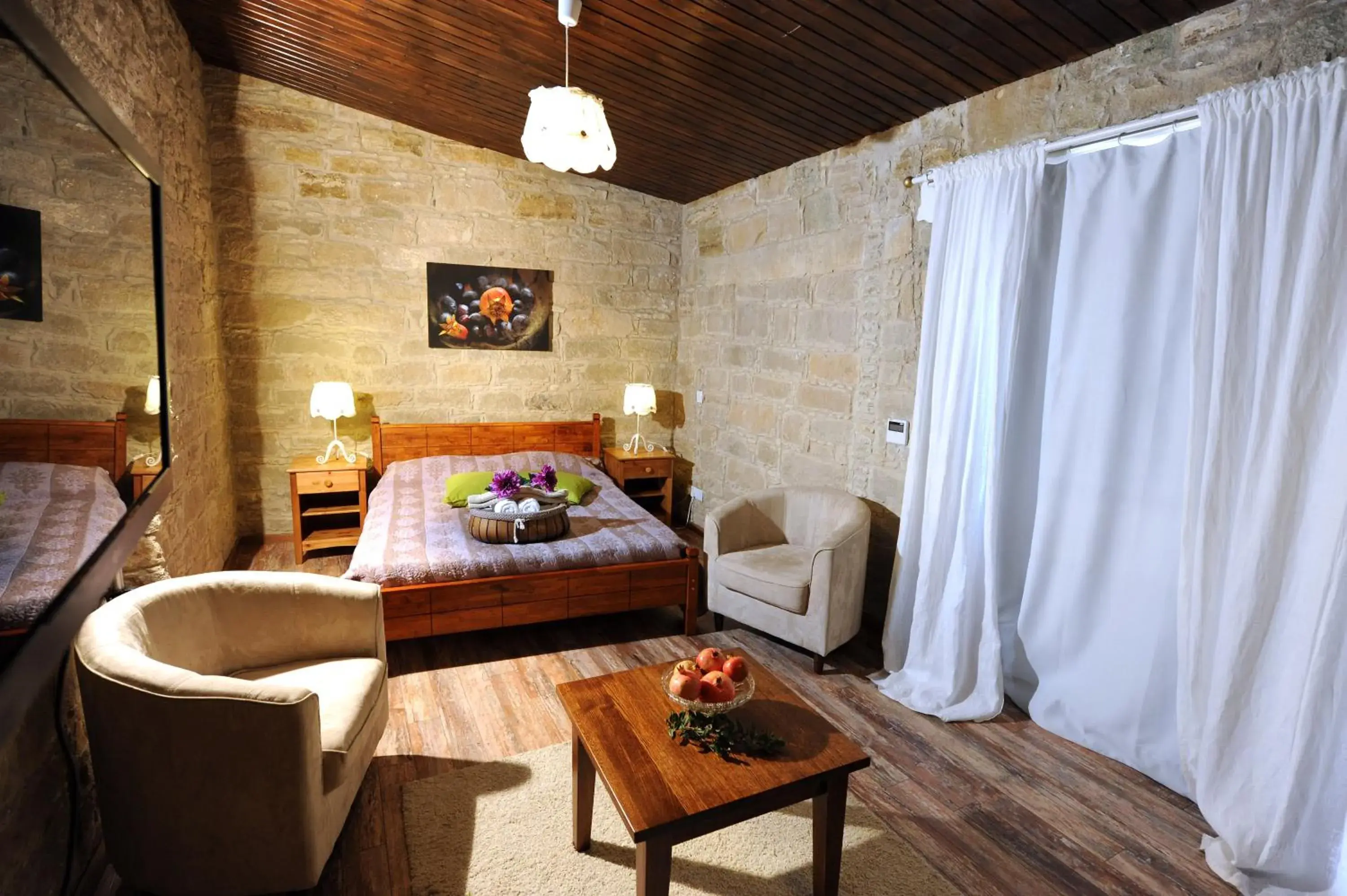 Traditional Stone One-Bedroom Suite with Spa Bath in Esperando Traditional Stone One-Bedroom Suite with Spa Bath in Esperando