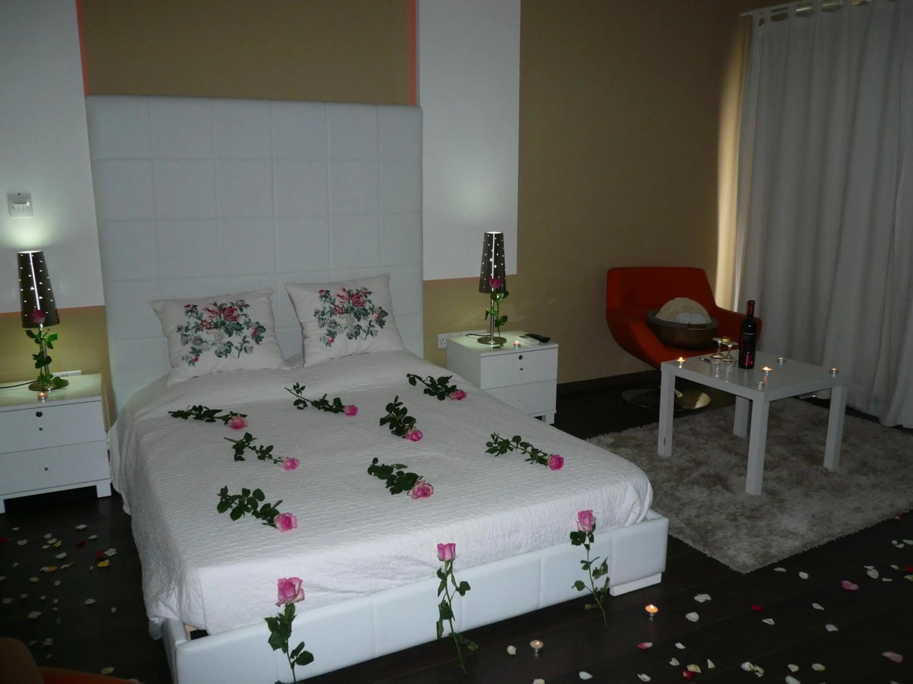 Bedroom, Bed in Esperando