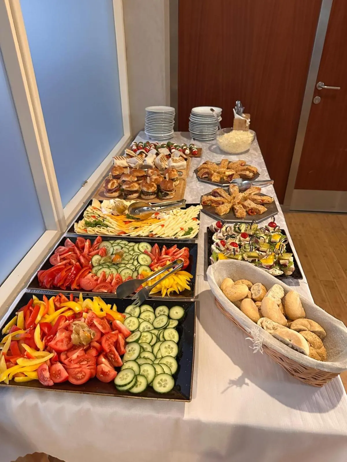 Restaurant/places to eat in hotel Nautilus