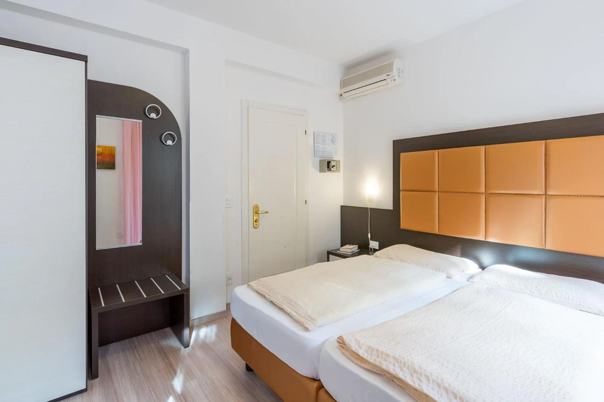 Bed in Hotel Villa Carmen