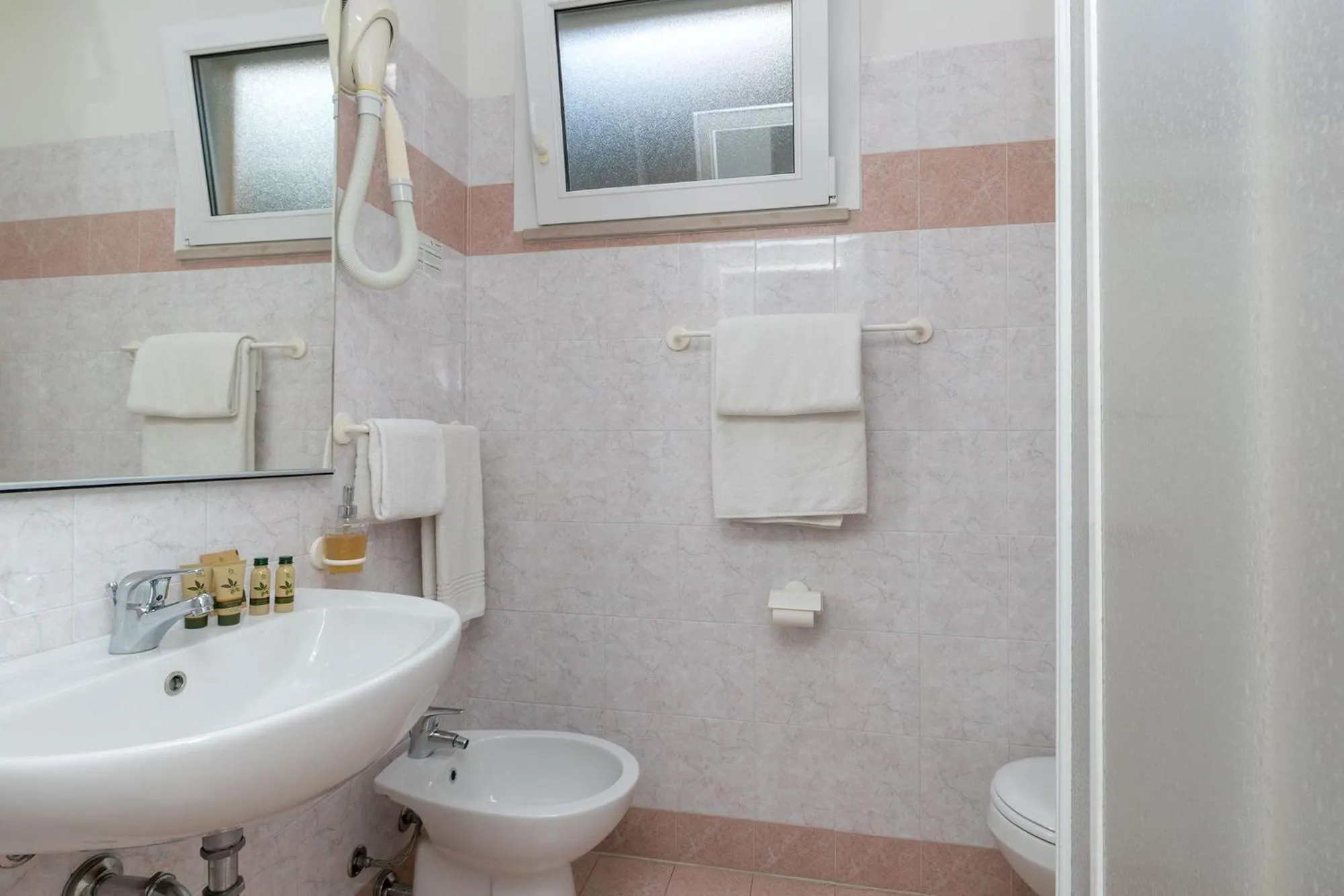 Bathroom in Hotel Villa Carmen