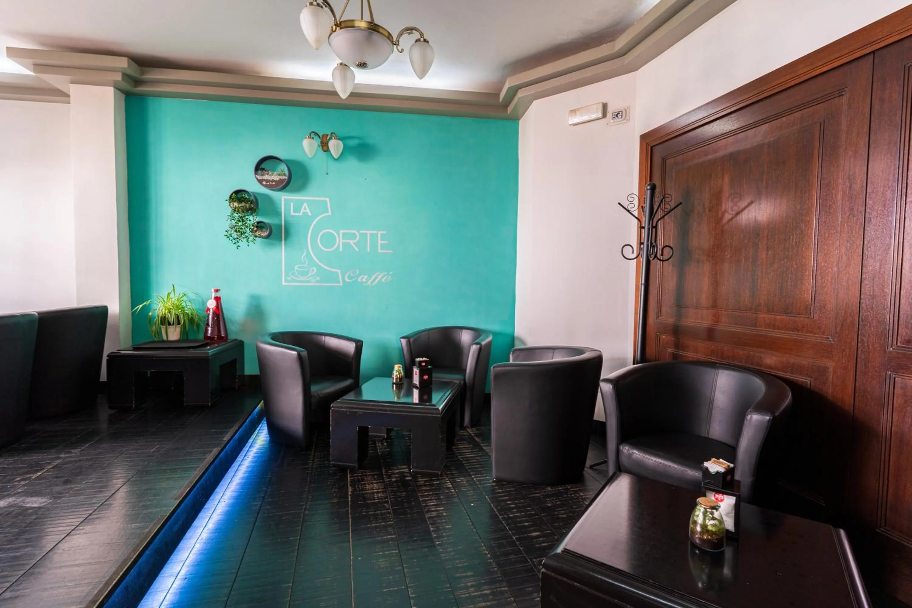 Restaurant/places to eat in Albergo Residenziale La Corte