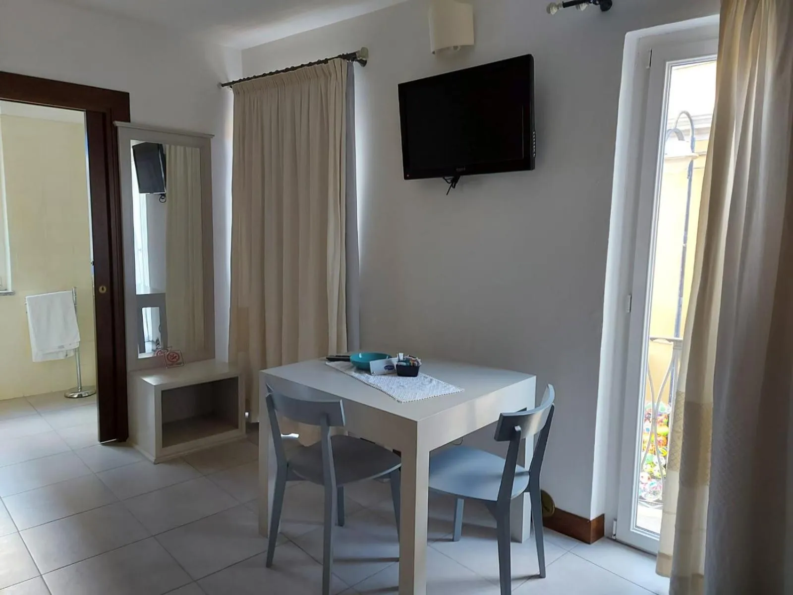 TV and multimedia in Albergo Residenziale La Corte