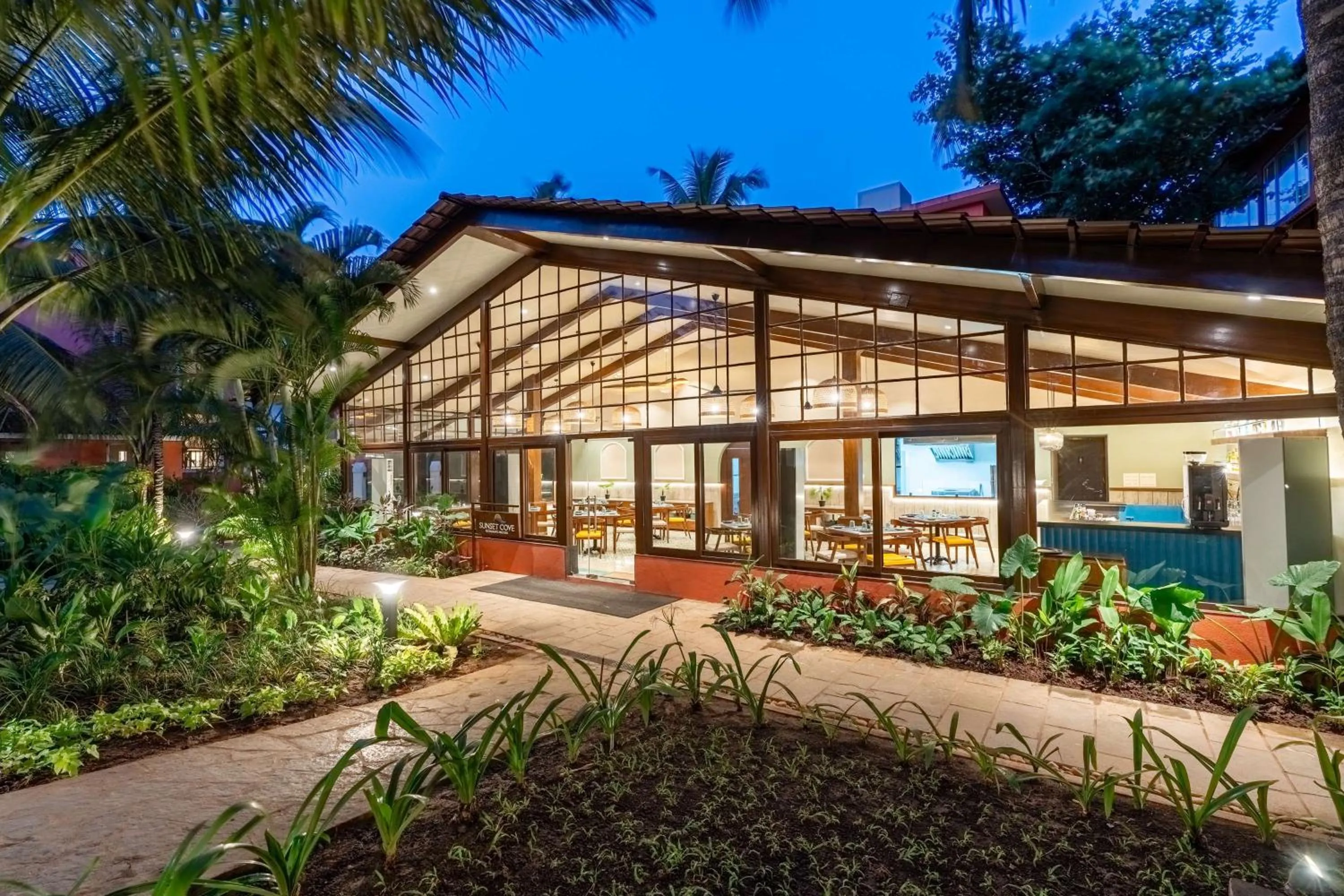 Restaurant/places to eat in Mandrem Beach Resort, a member of Radisson Individuals Retreat