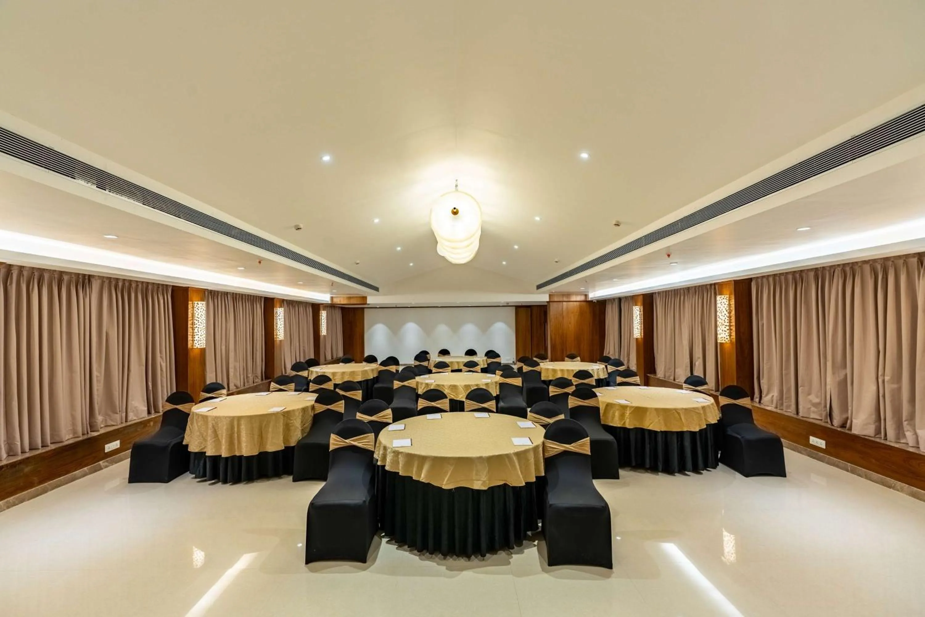 Banquet/Function facilities in Mandrem Beach Resort, a member of Radisson Individuals Retreat