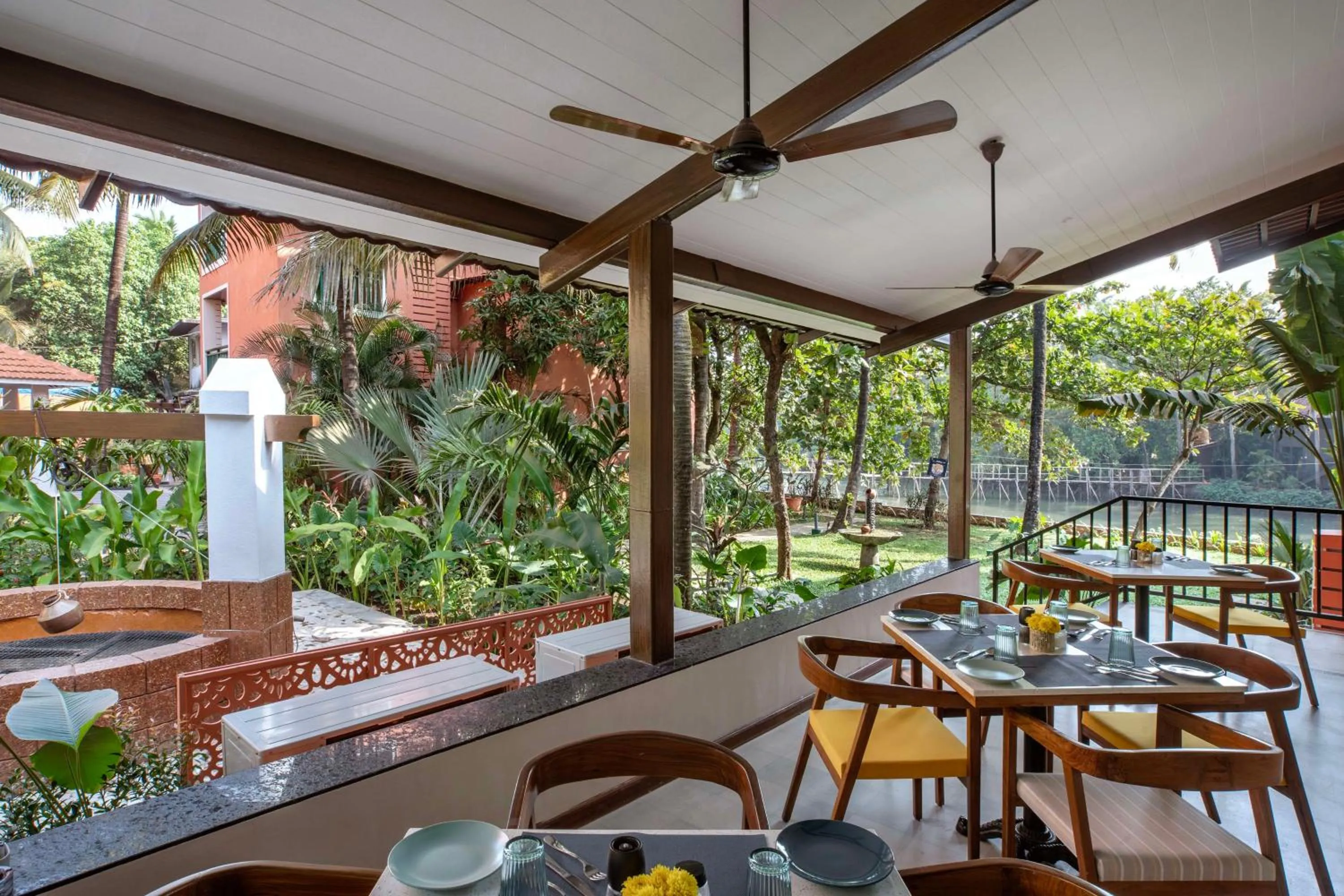 Restaurant/places to eat in Mandrem Beach Resort, a member of Radisson Individuals Retreat