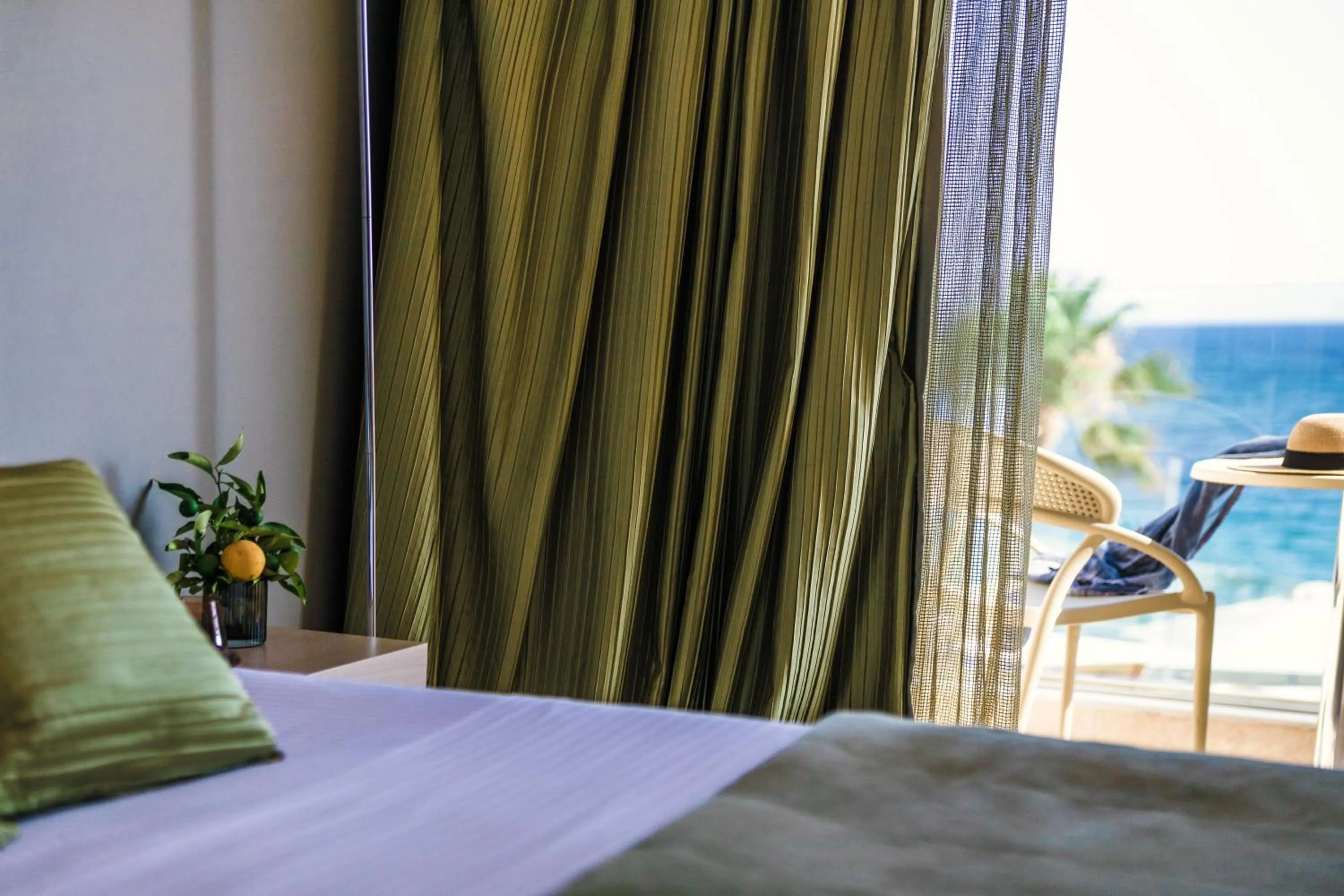 Bed in Alas Resort & Spa